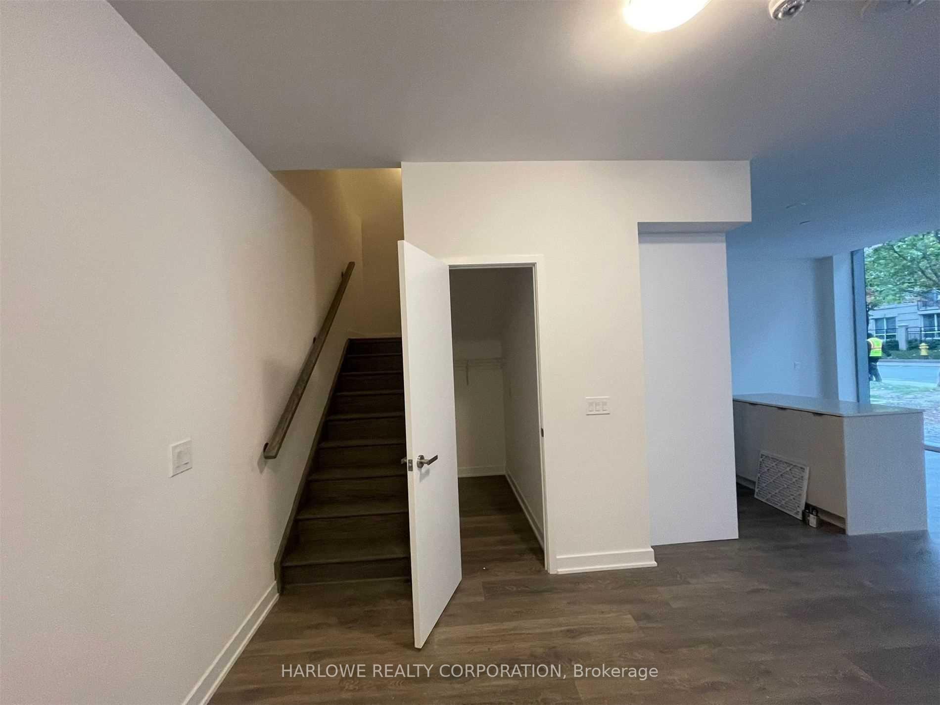 Photo 6 of Unit TH-102, 99 Broadway Avenue, Toronto, Mount Pleasant West — HOMEH