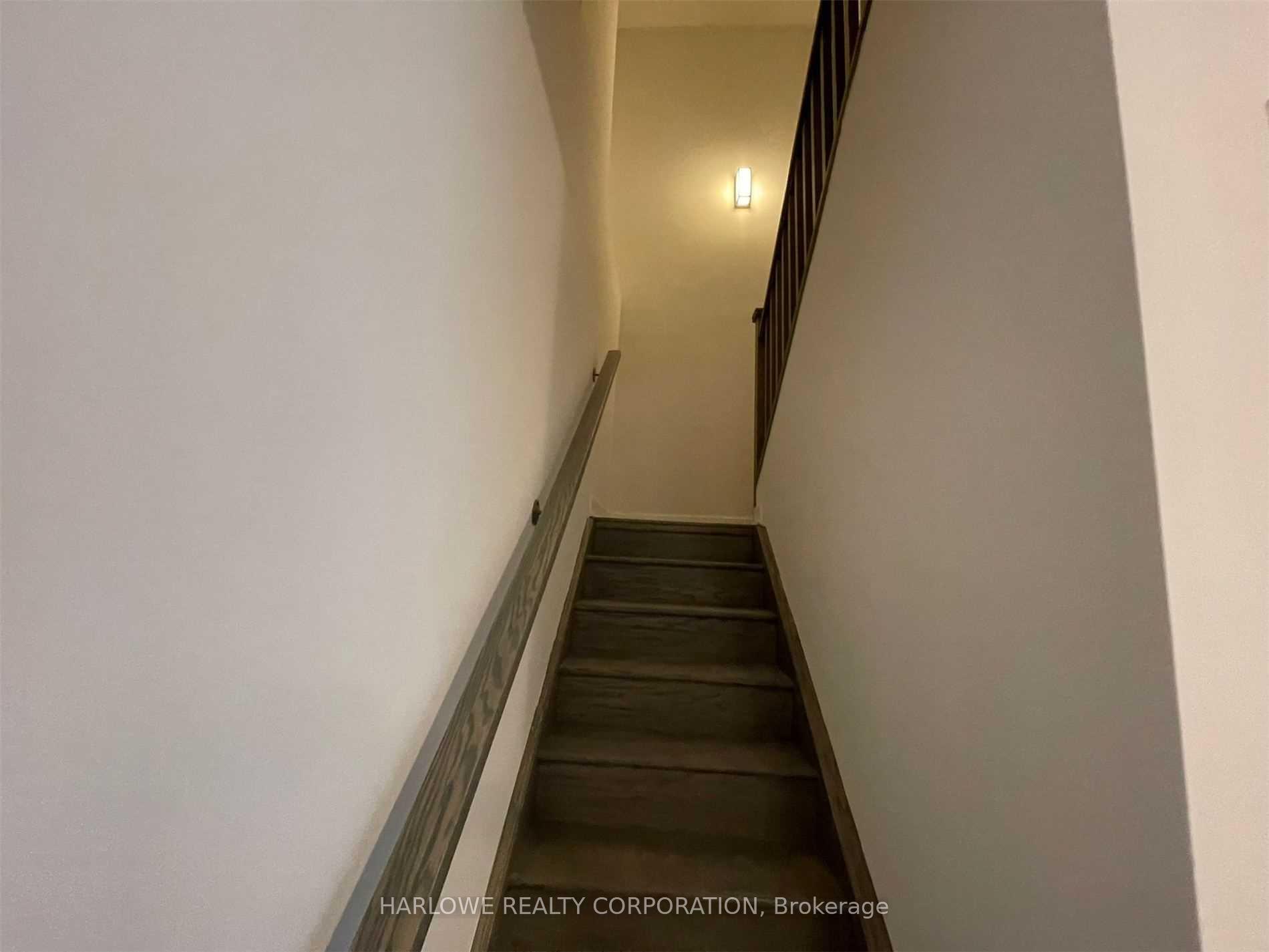 Photo 7 of Unit TH-102, 99 Broadway Avenue, Toronto, Mount Pleasant West — HOMEH