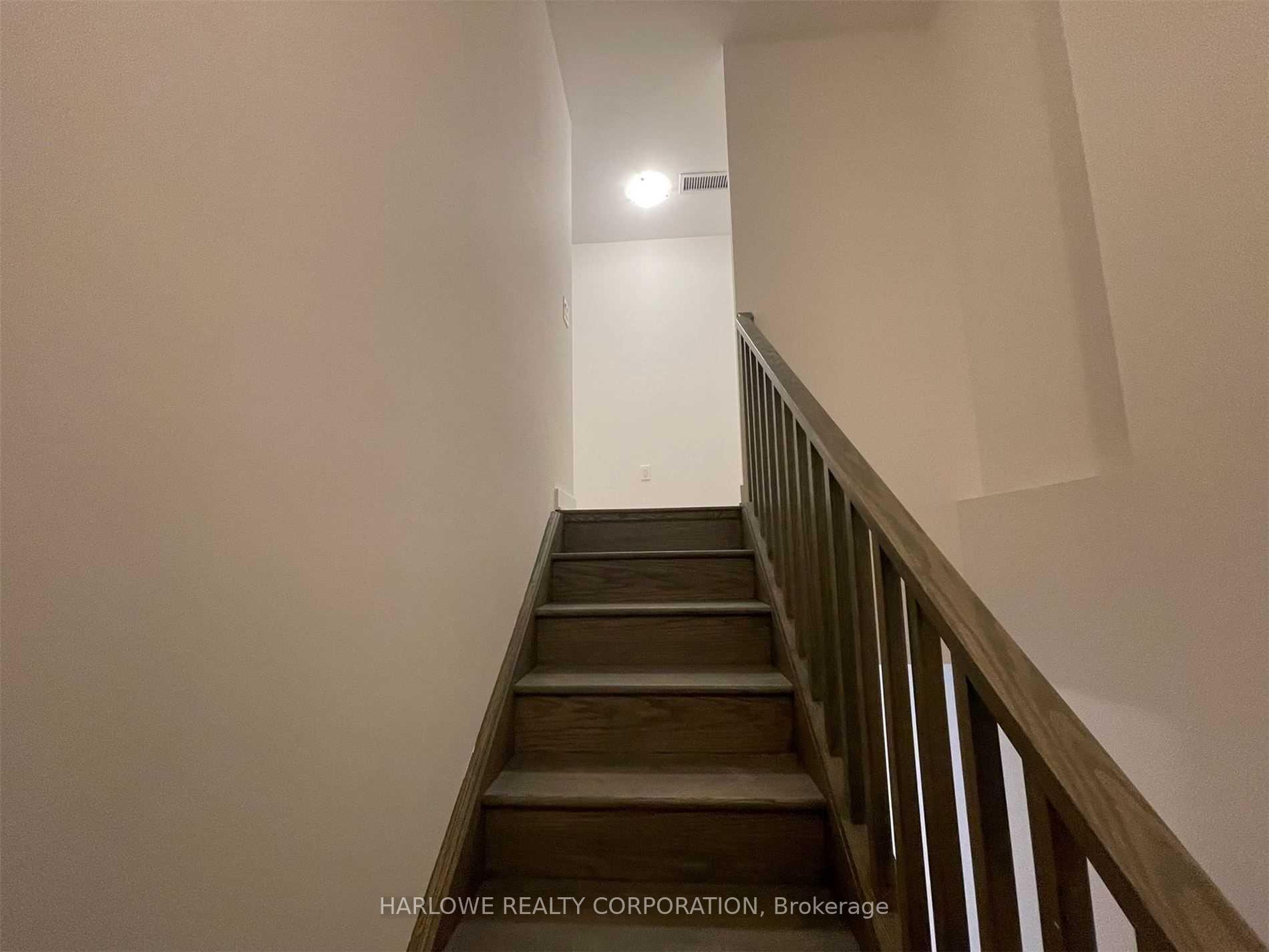 Photo 8 of Unit TH-102, 99 Broadway Avenue, Toronto, Mount Pleasant West — HOMEH
