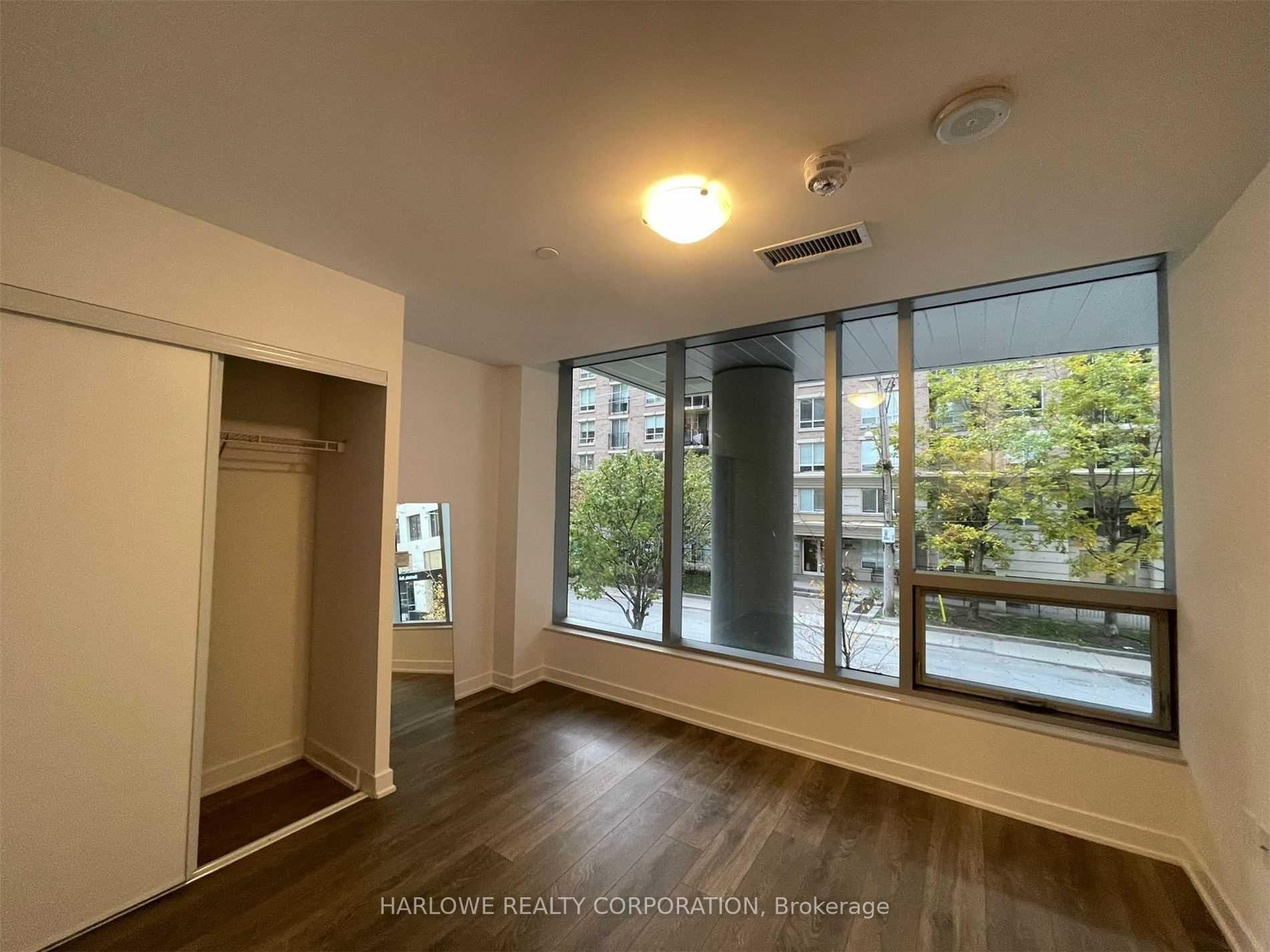 Photo 9 of Unit TH-102, 99 Broadway Avenue, Toronto, Mount Pleasant West — HOMEH