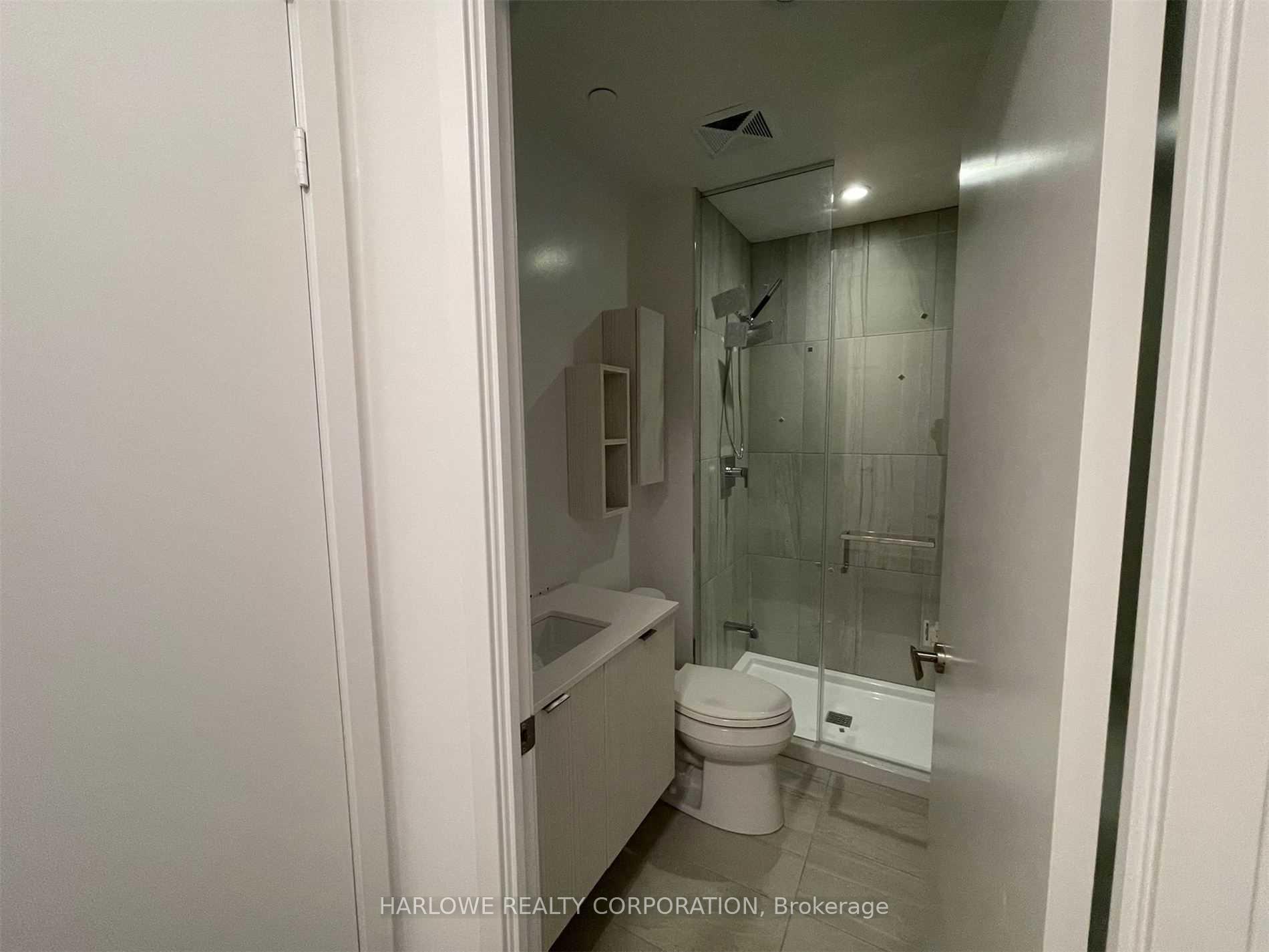 Photo 11 of Unit TH-102, 99 Broadway Avenue, Toronto, Mount Pleasant West — HOMEH