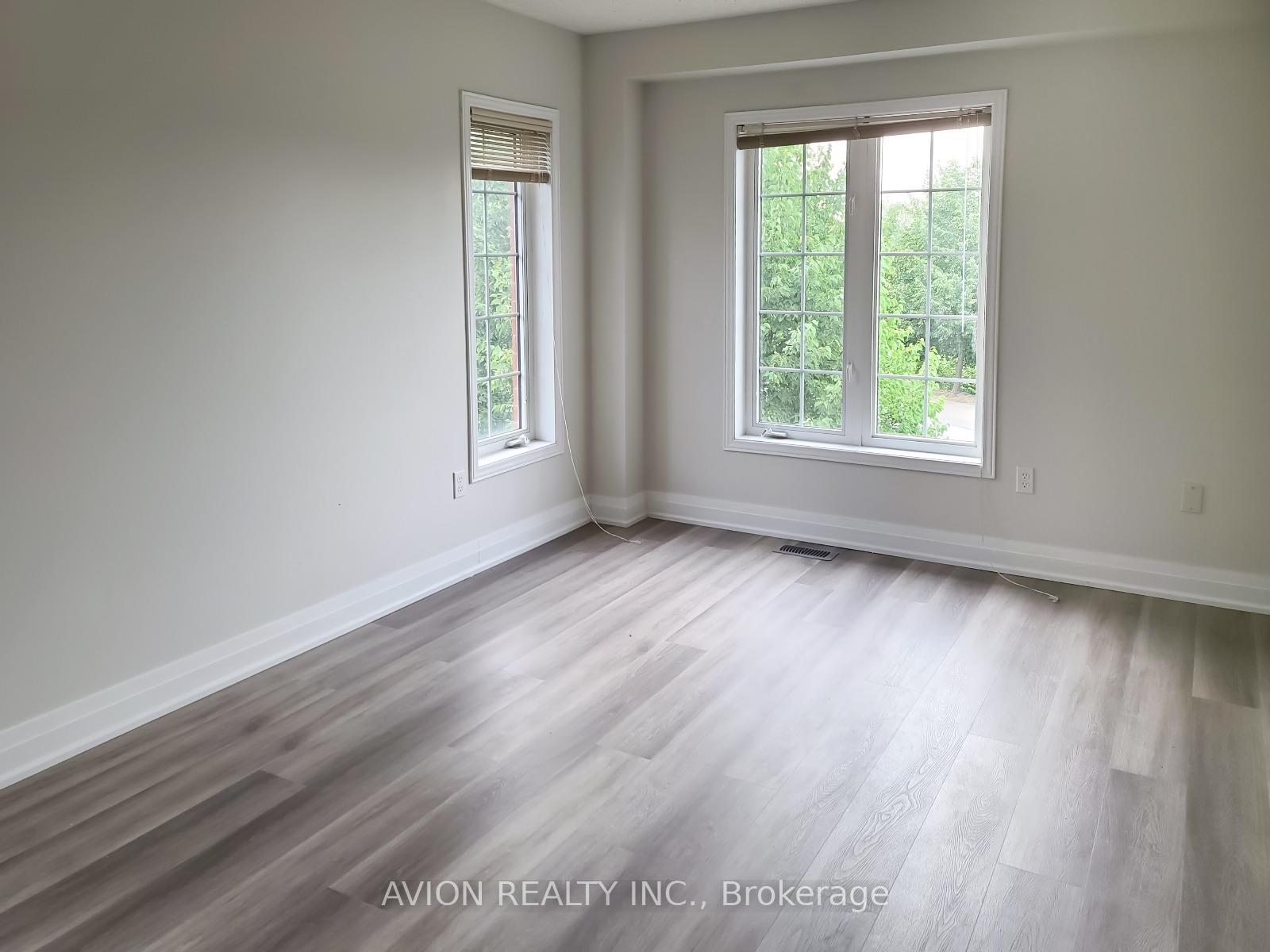 Photo 12 of 50 Warrington Way, Markham, Berczy — HOMEH