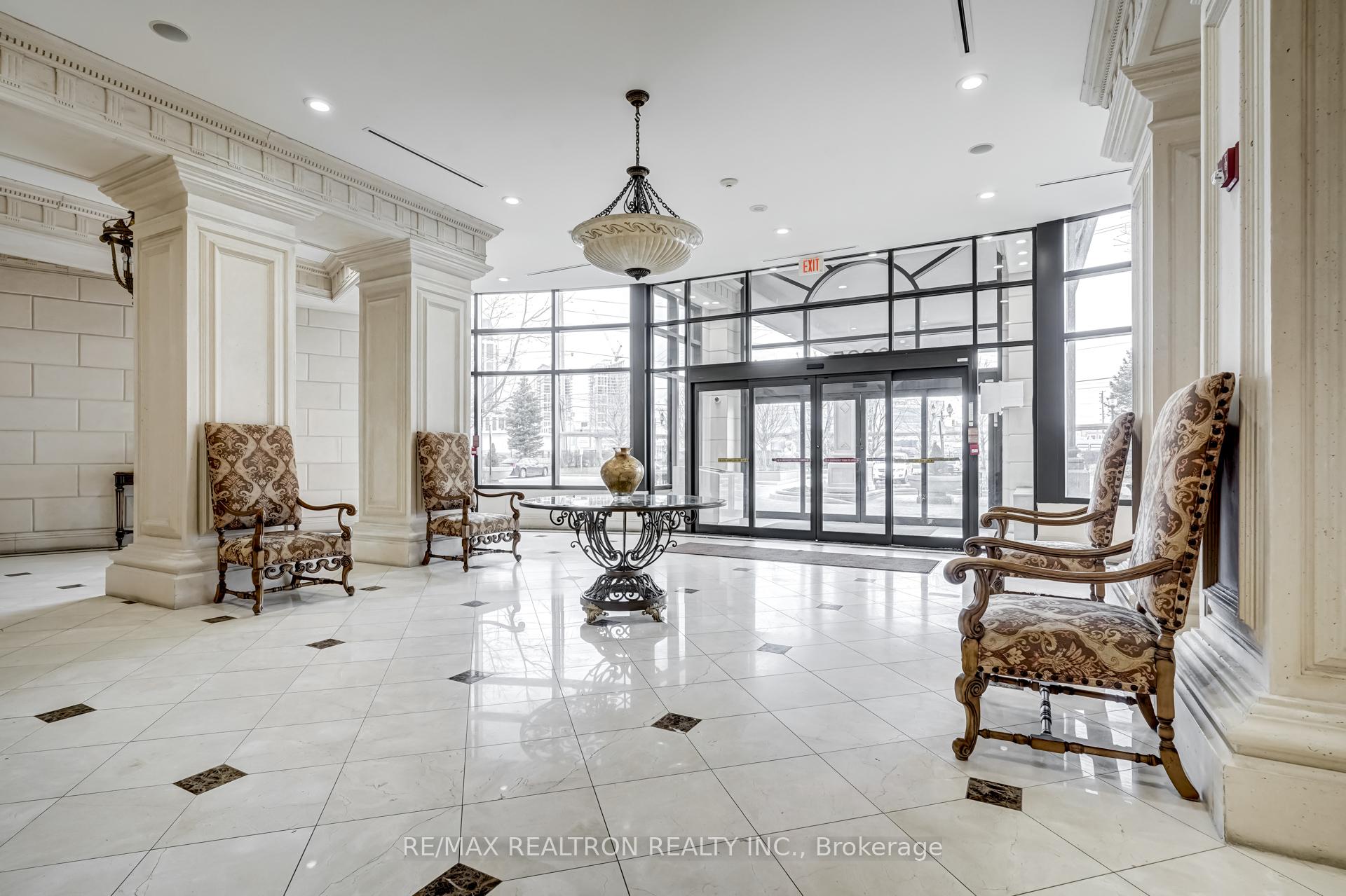 Photo 5 of Unit 1108, 9225 Jane Street, Vaughan, Maple — HOMEH