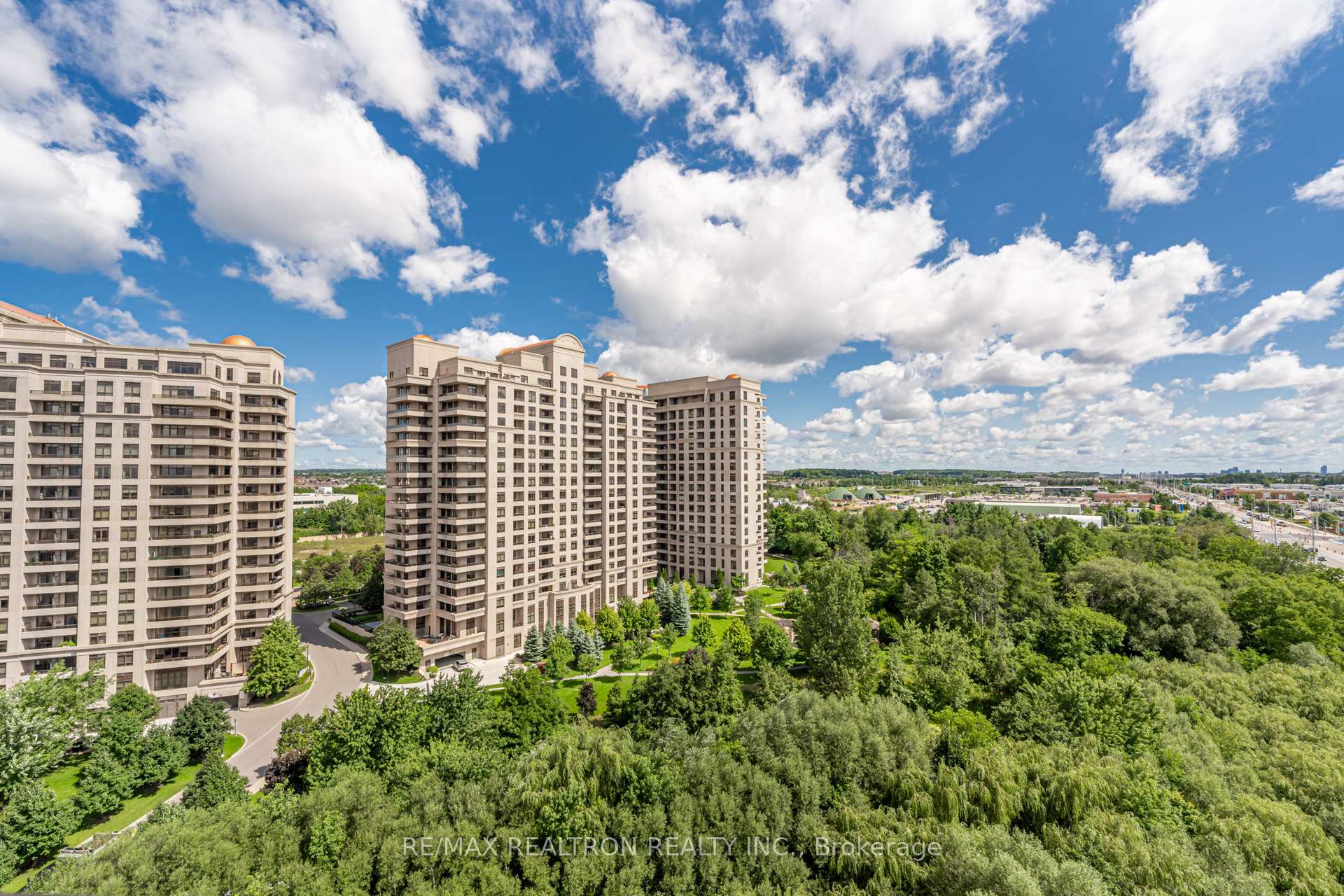 Photo 24 of Unit 1108, 9225 Jane Street, Vaughan, Maple — HOMEH
