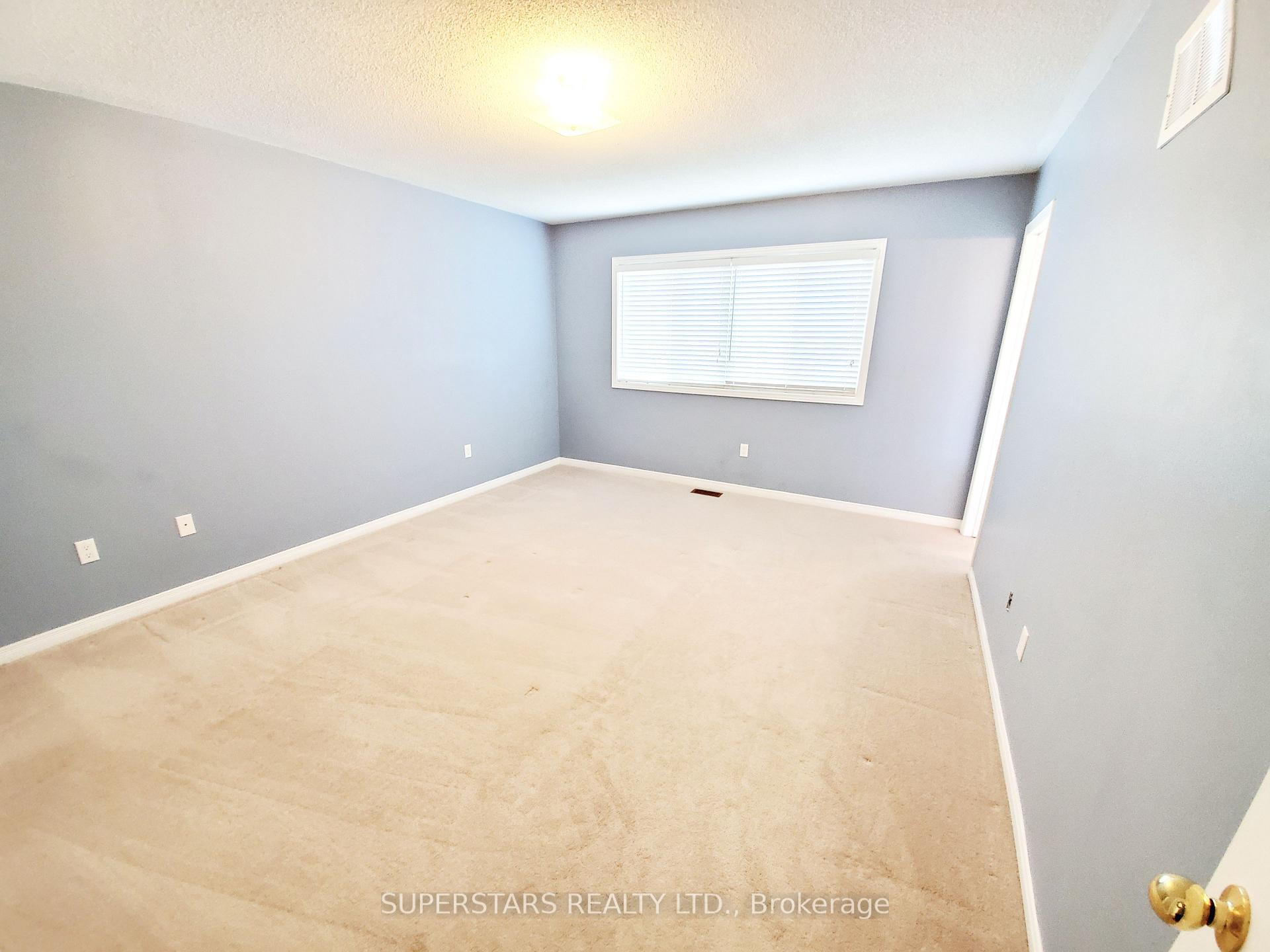 Photo 10 of 27 Mansbridge Crescent, Ajax, Northeast Ajax — HOMEH
