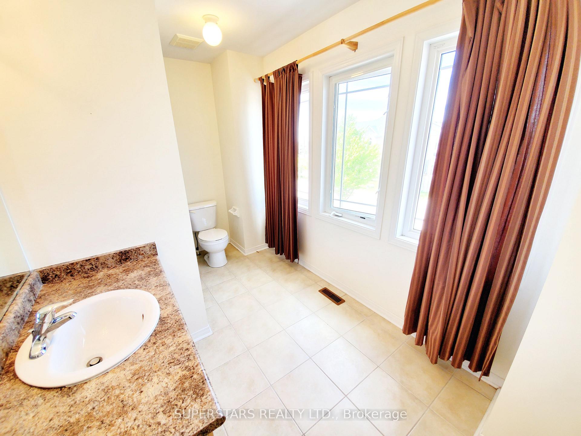Photo 15 of 27 Mansbridge Crescent, Ajax, Northeast Ajax — HOMEH