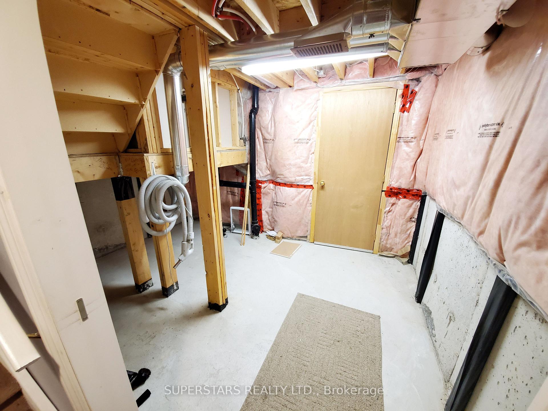 Photo 20 of 27 Mansbridge Crescent, Ajax, Northeast Ajax — HOMEH
