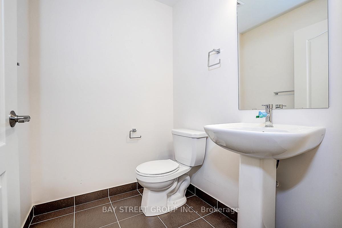 Photo 42 of Unit 428, 555 William Graham Drive, Aurora, Rural Aurora — HOMEH