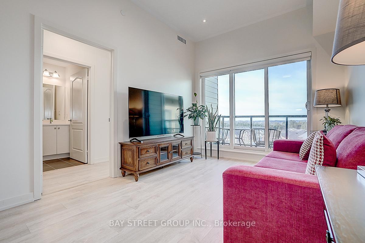 Photo 28 of Unit 428, 555 William Graham Drive, Aurora, Rural Aurora — HOMEH
