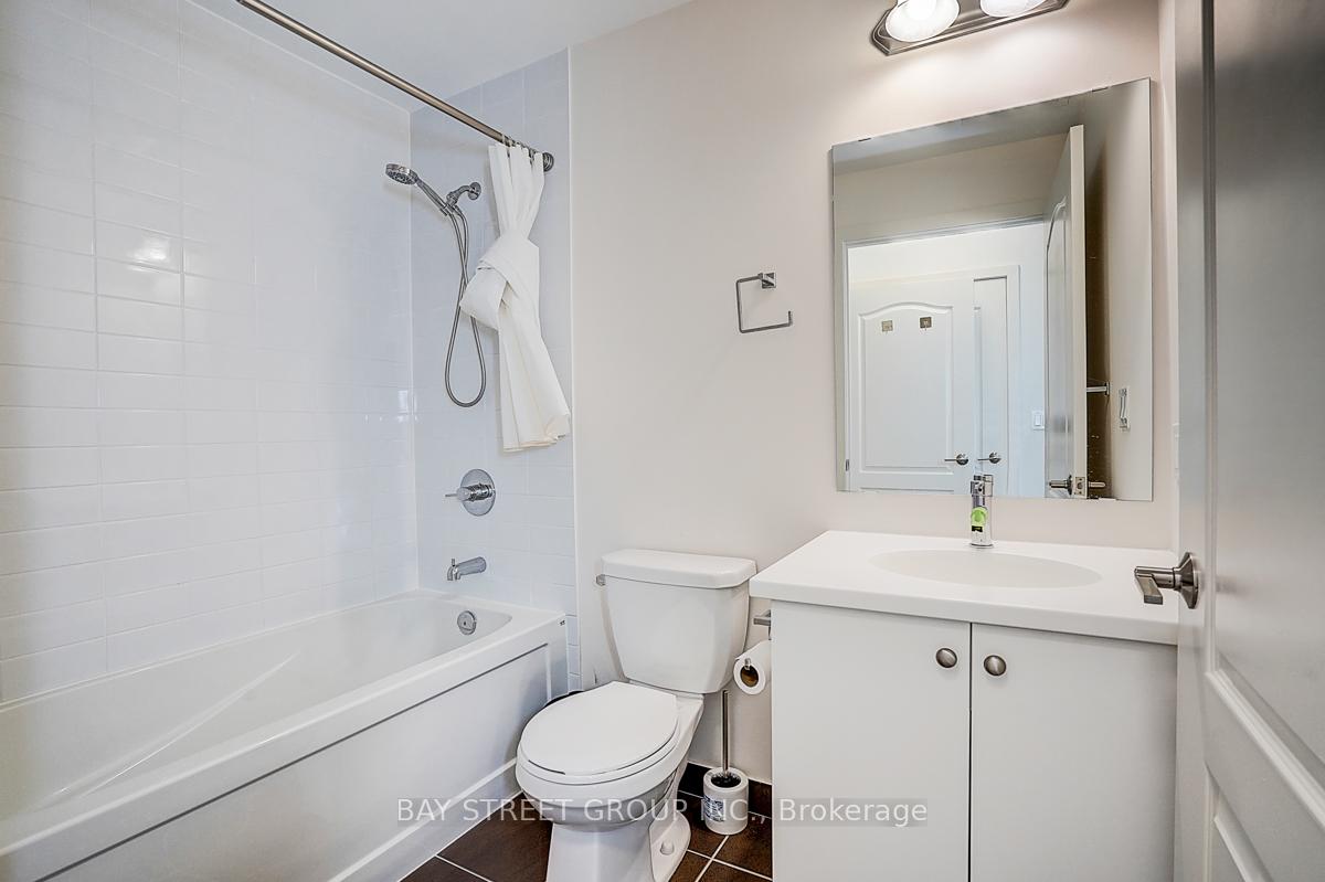 Photo 38 of Unit 428, 555 William Graham Drive, Aurora, Rural Aurora — HOMEH
