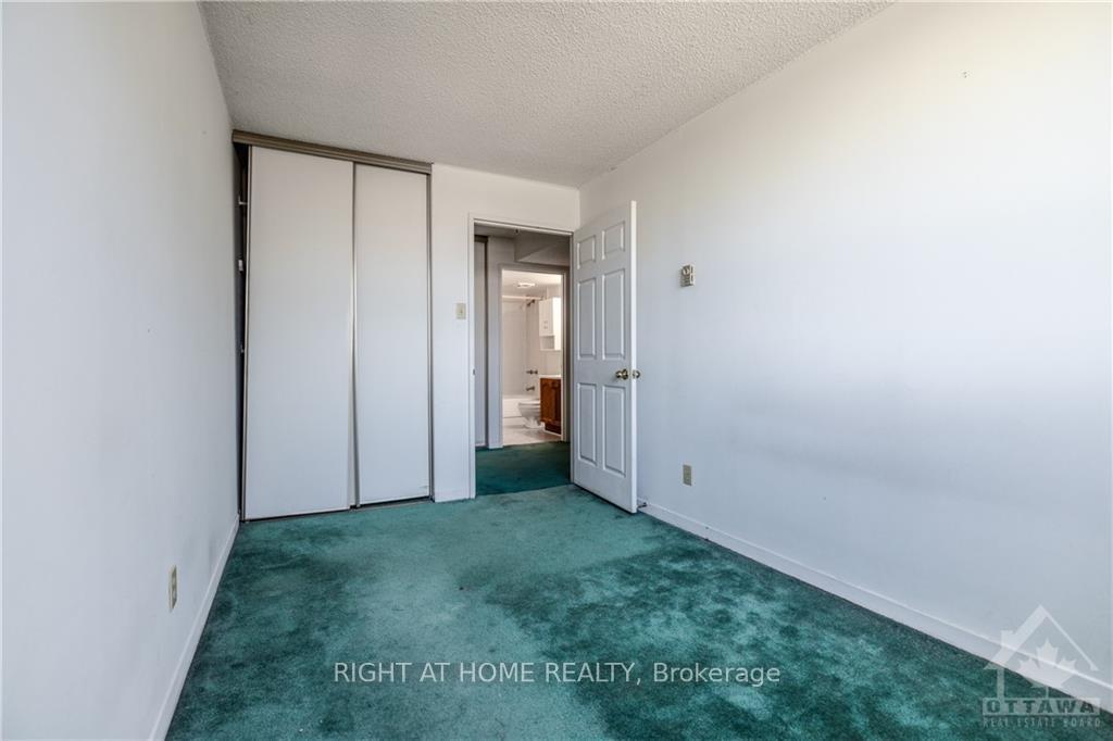 Photo 9 of Unit 1112, 1440 Heron Road, Ottawa, Heron Gate — HOMEH