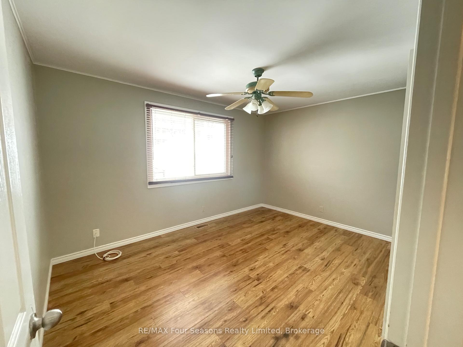 Photo 6 of 124 Niagara Street, Collingwood — HOMEH