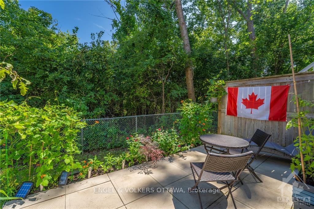 Photo 26 of 1072 Redtail, Ottawa, Cyrville — HOMEH