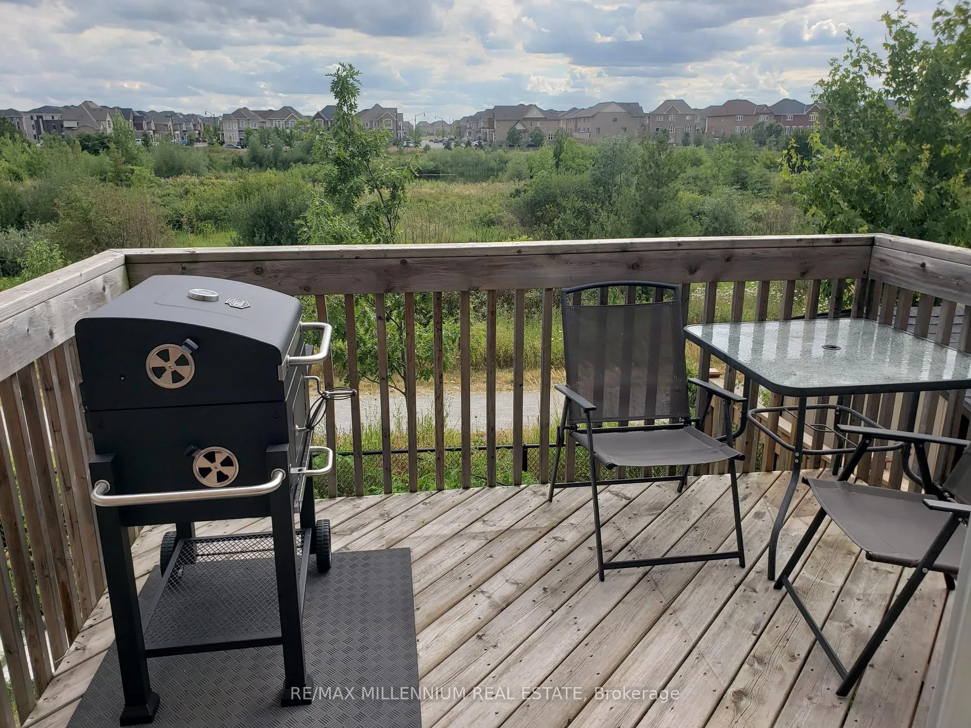 Photo 2 of 76 Miracle Trail, Brampton, Northwest Brampton — HOMEH