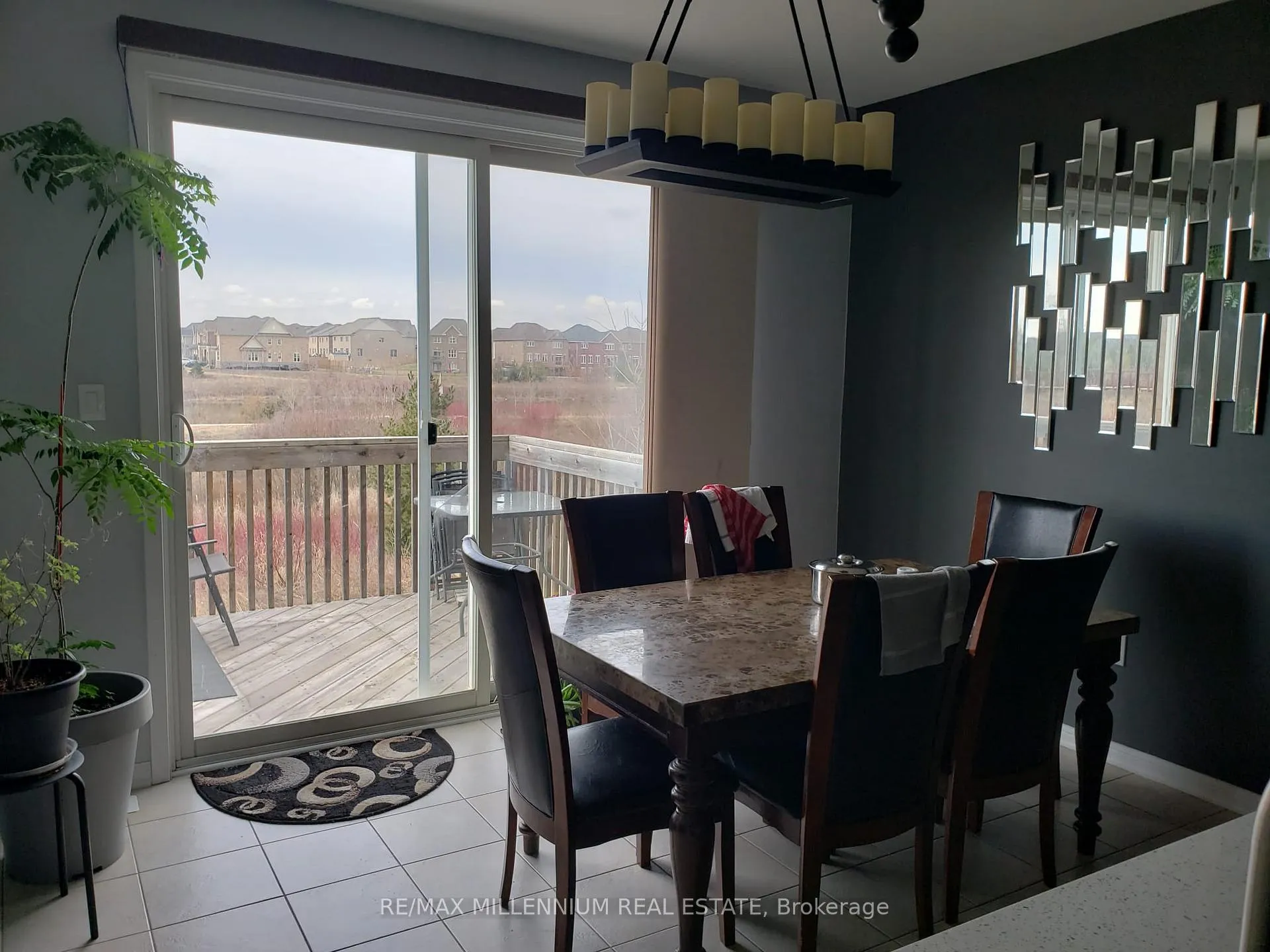 Photo 9 of 76 Miracle Trail, Brampton, Northwest Brampton — HOMEH