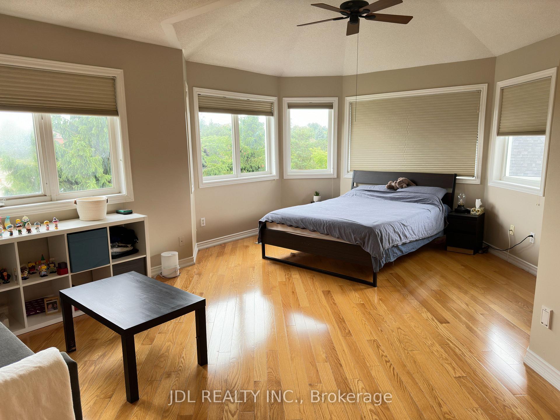 Photo 7 of Unit 174, 18 Clark Avenue W, Vaughan, Crestwood-Springfarm-Yorkhill — HOMEH