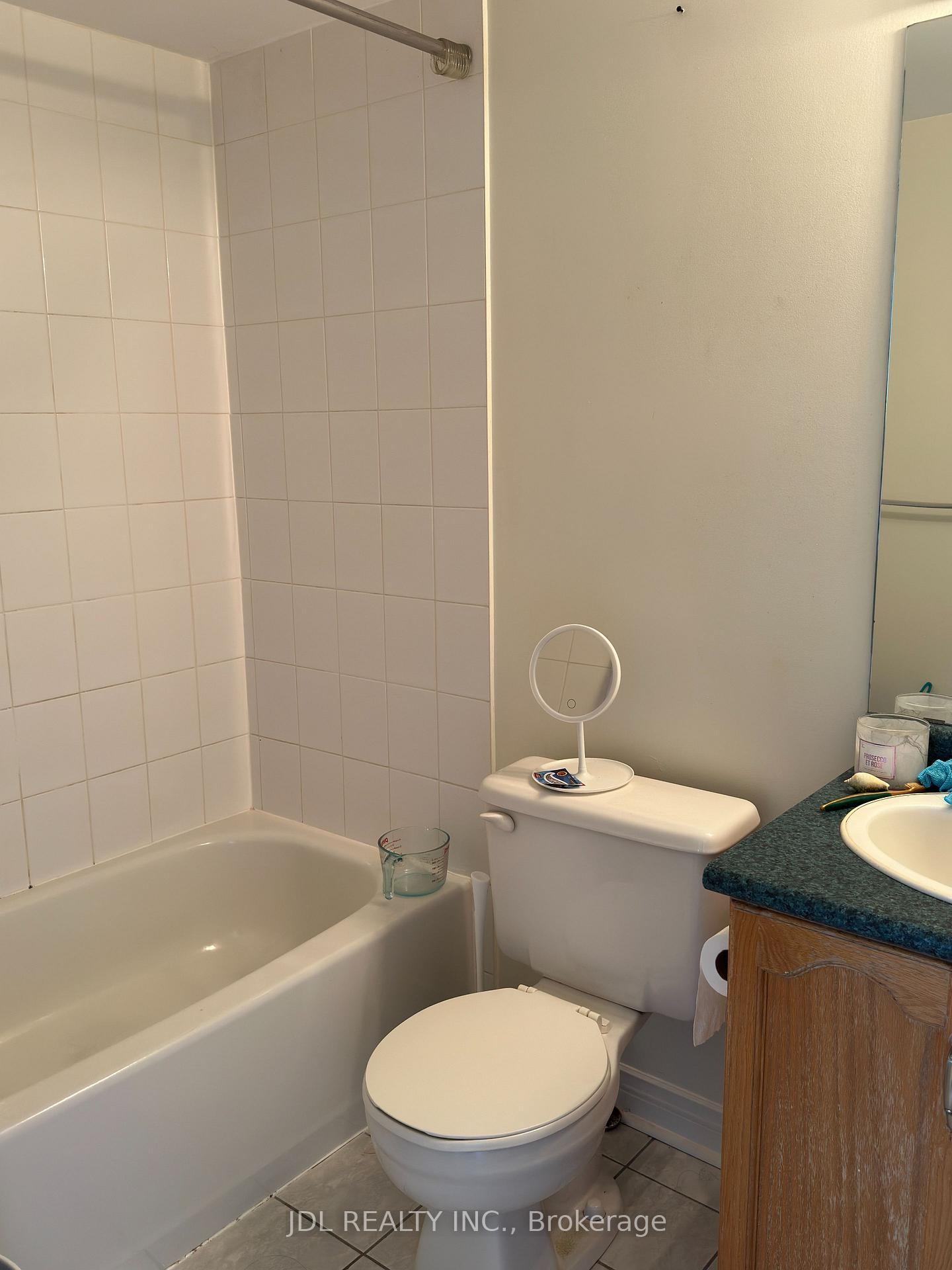 Photo 11 of Unit 174, 18 Clark Avenue W, Vaughan, Crestwood-Springfarm-Yorkhill — HOMEH