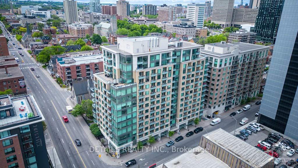 Front of Unit 717, 238 Besserer Street