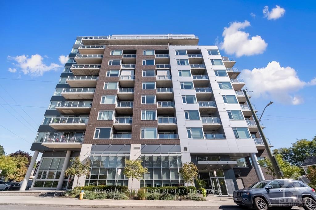 Front of Unit 610, 7 Marquette Avenue