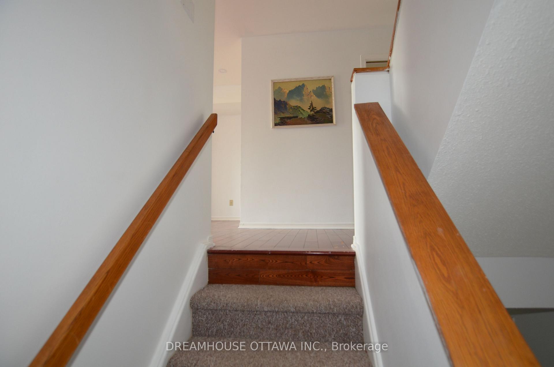 Photo 6 of 16 Forsyth Lane, Ottawa, Crystal Beach — HOMEH