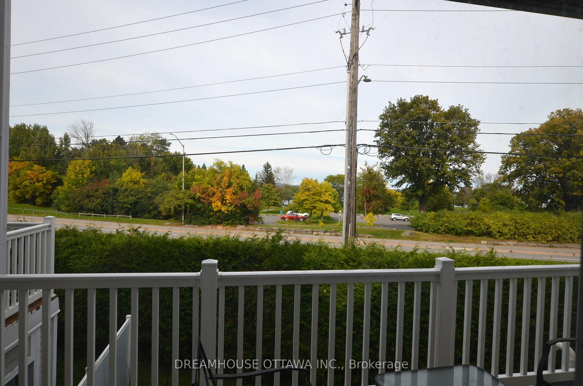 Photo 9 of 16 Forsyth Lane, Ottawa, Crystal Beach — HOMEH