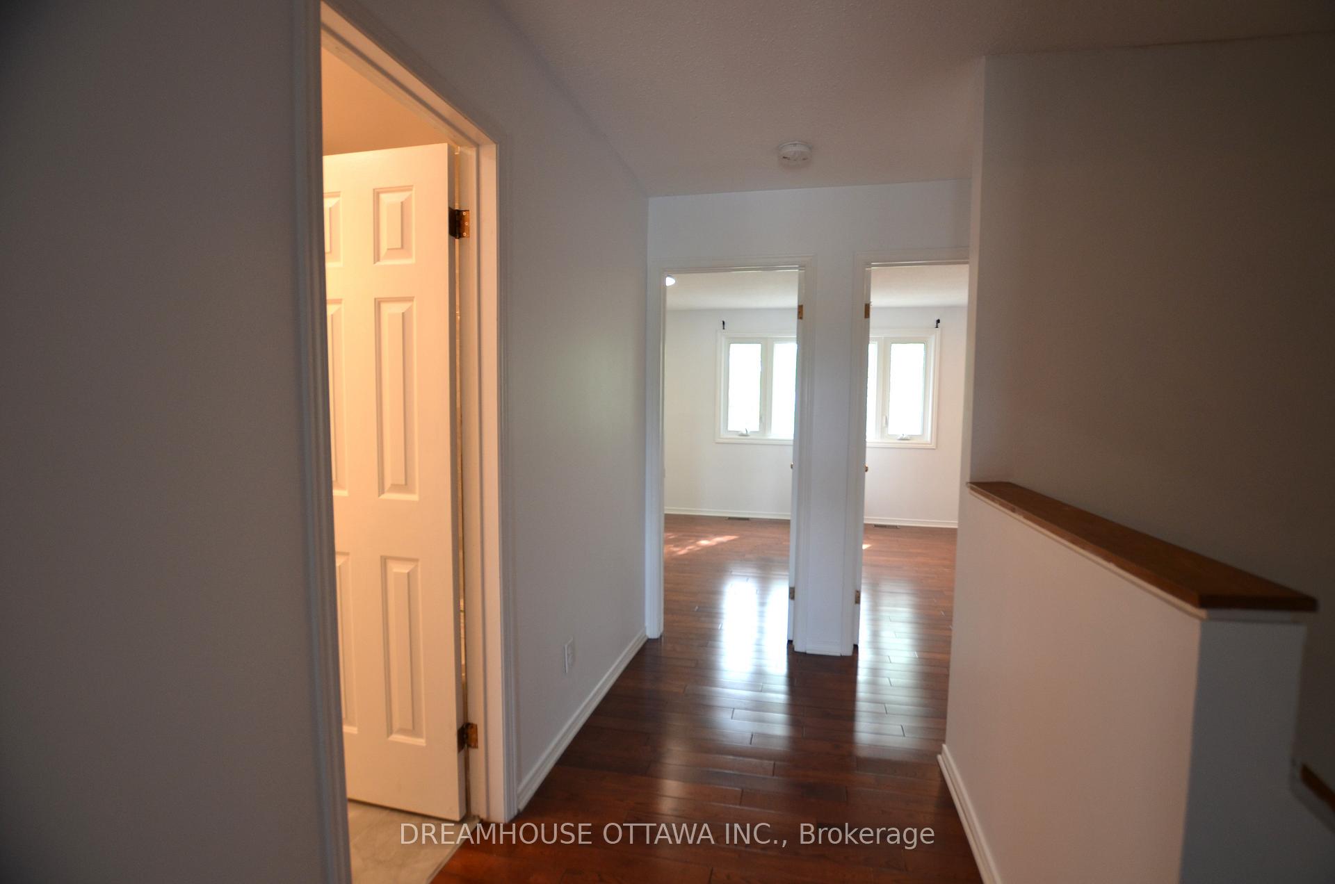 Photo 25 of 16 Forsyth Lane, Ottawa, Crystal Beach — HOMEH