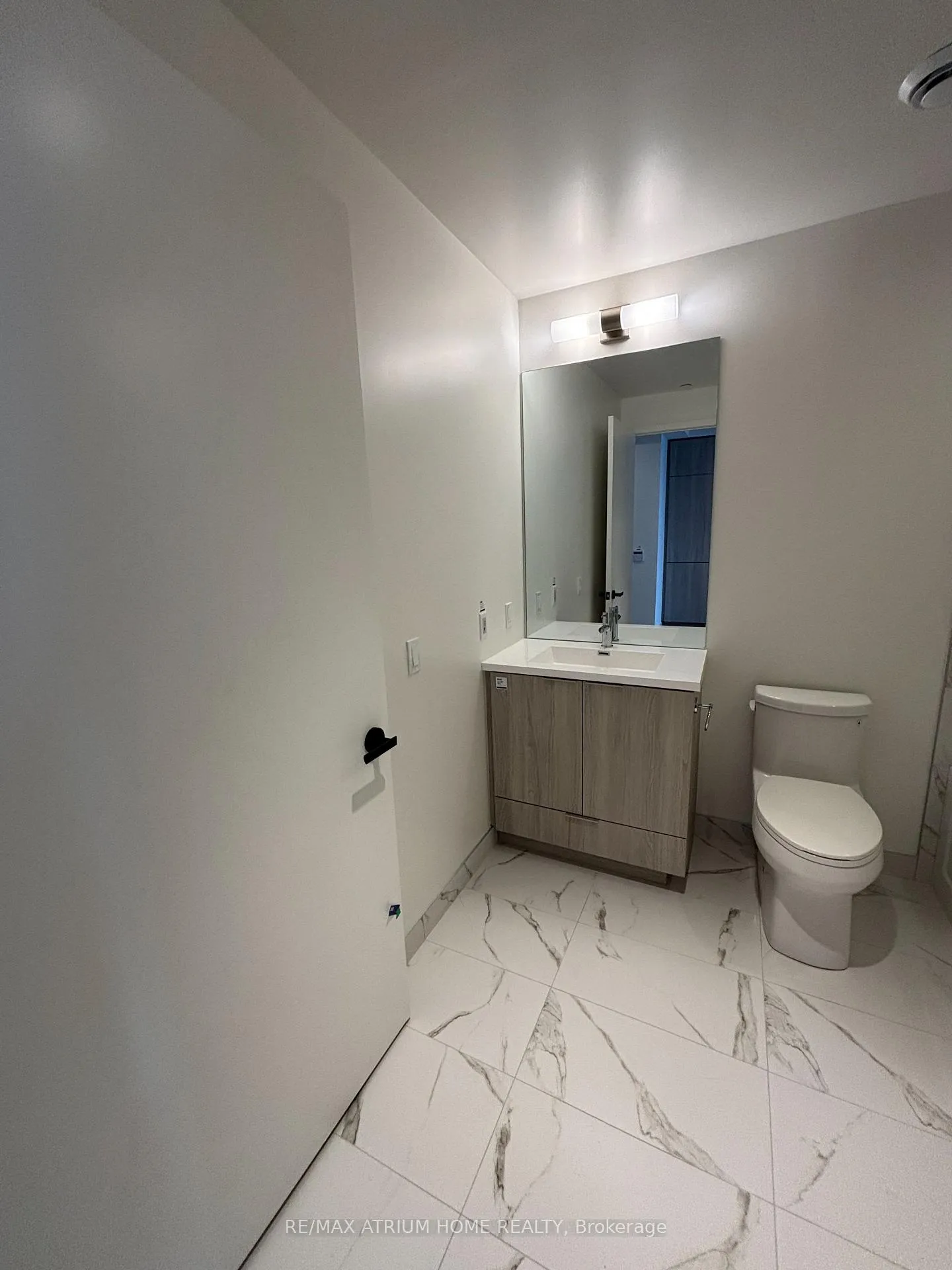 Photo 9 of Unit 4608, 8 Interchange Way, Vaughan, Vaughan Corporate Centre — HOMEH