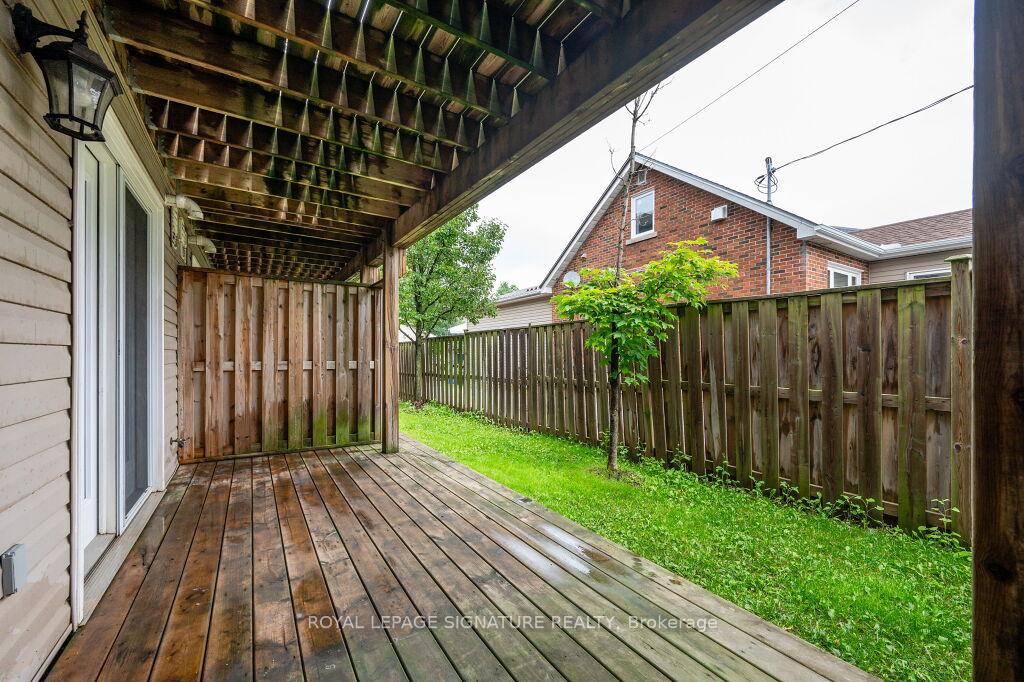 Photo 8 of Unit 2B, 38 Howe Drive, Kitchener, Laurentian Hills — HOMEH