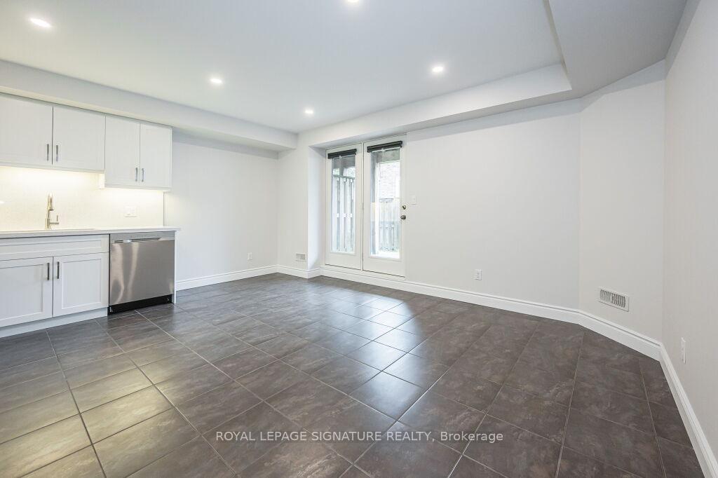 Photo 20 of Unit 2B, 38 Howe Drive, Kitchener, Laurentian Hills — HOMEH