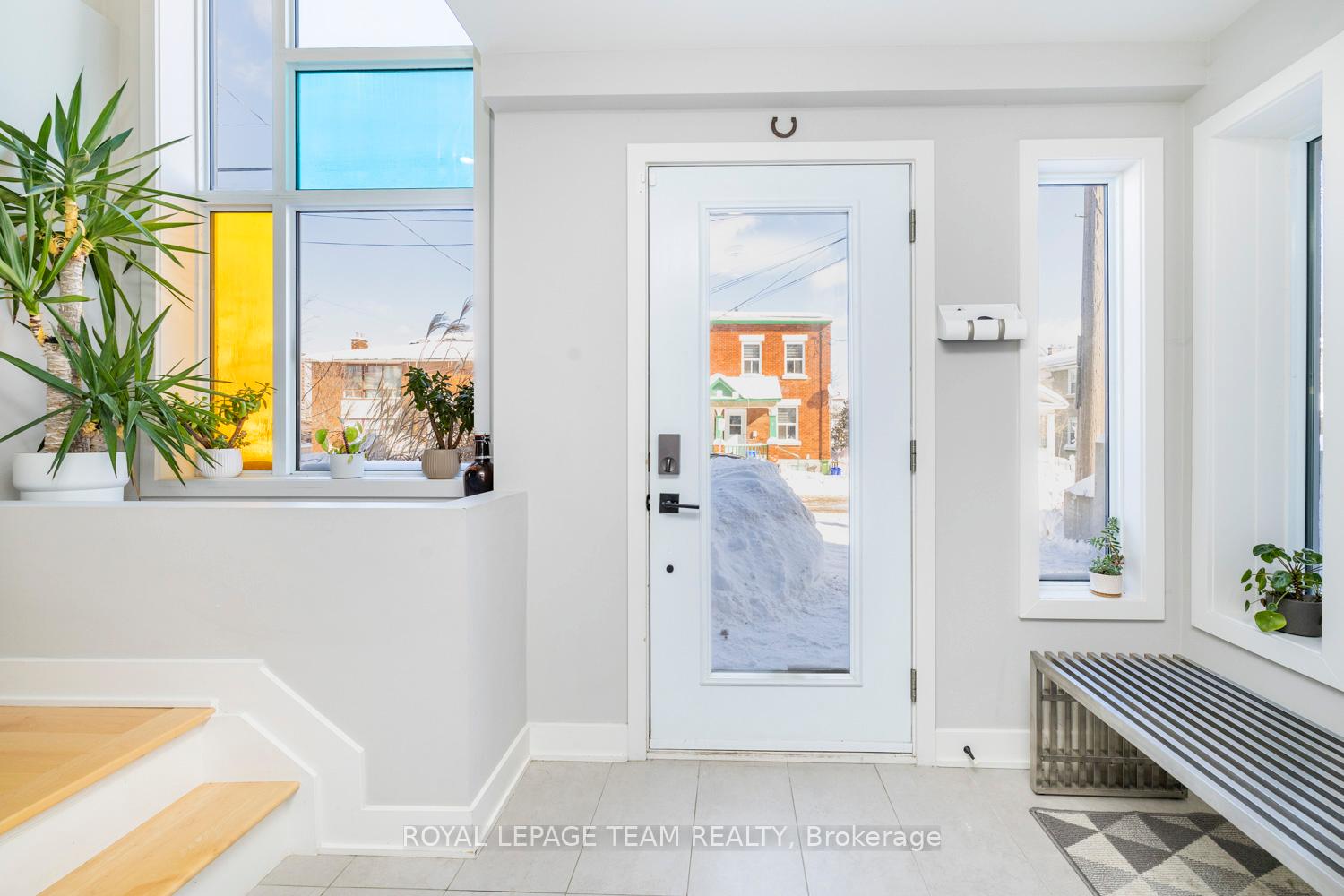 Photo 5 of 8 Champagne Avenue S, Ottawa, West Centre Town — HOMEH