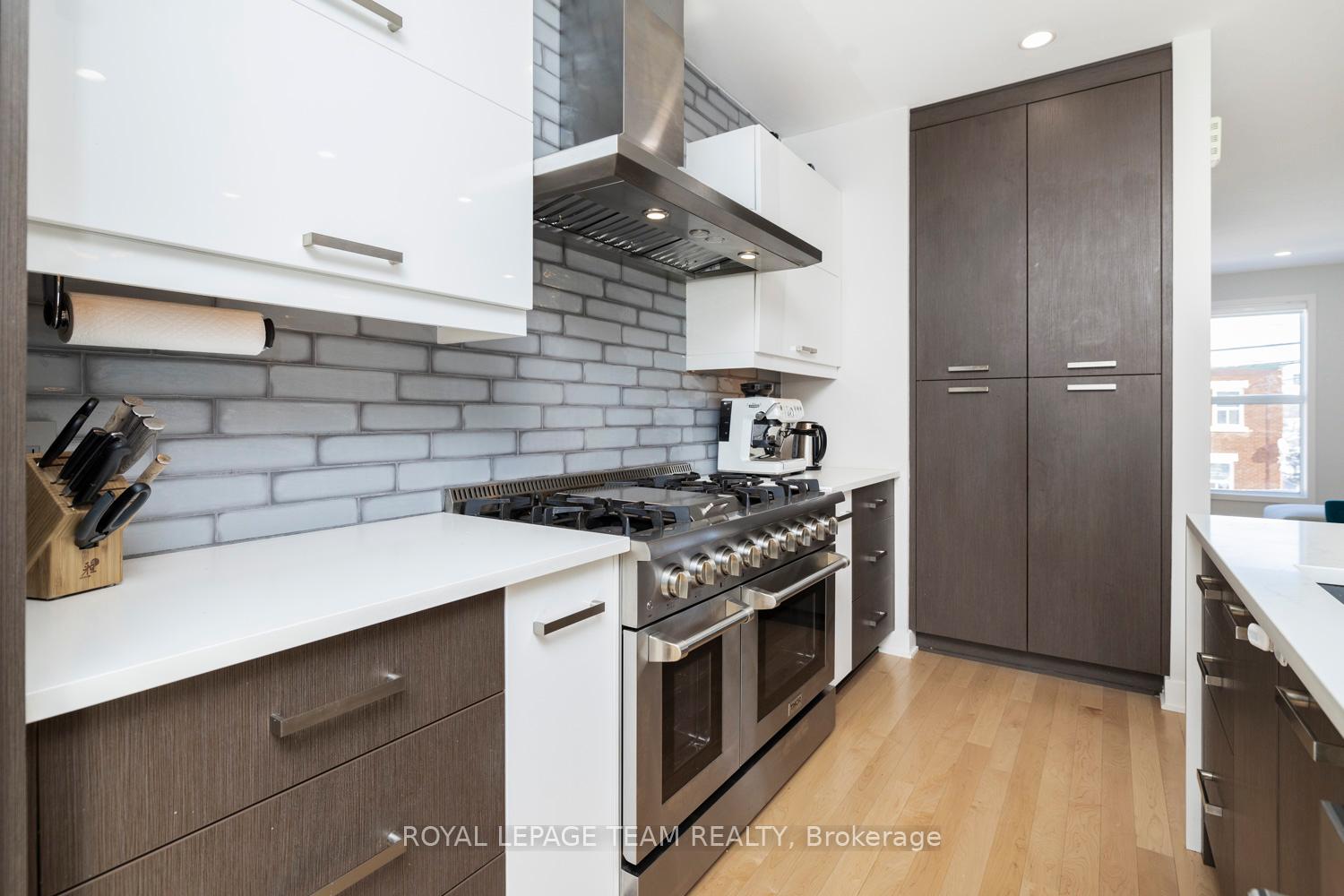 Photo 14 of 8 Champagne Avenue S, Ottawa, West Centre Town — HOMEH