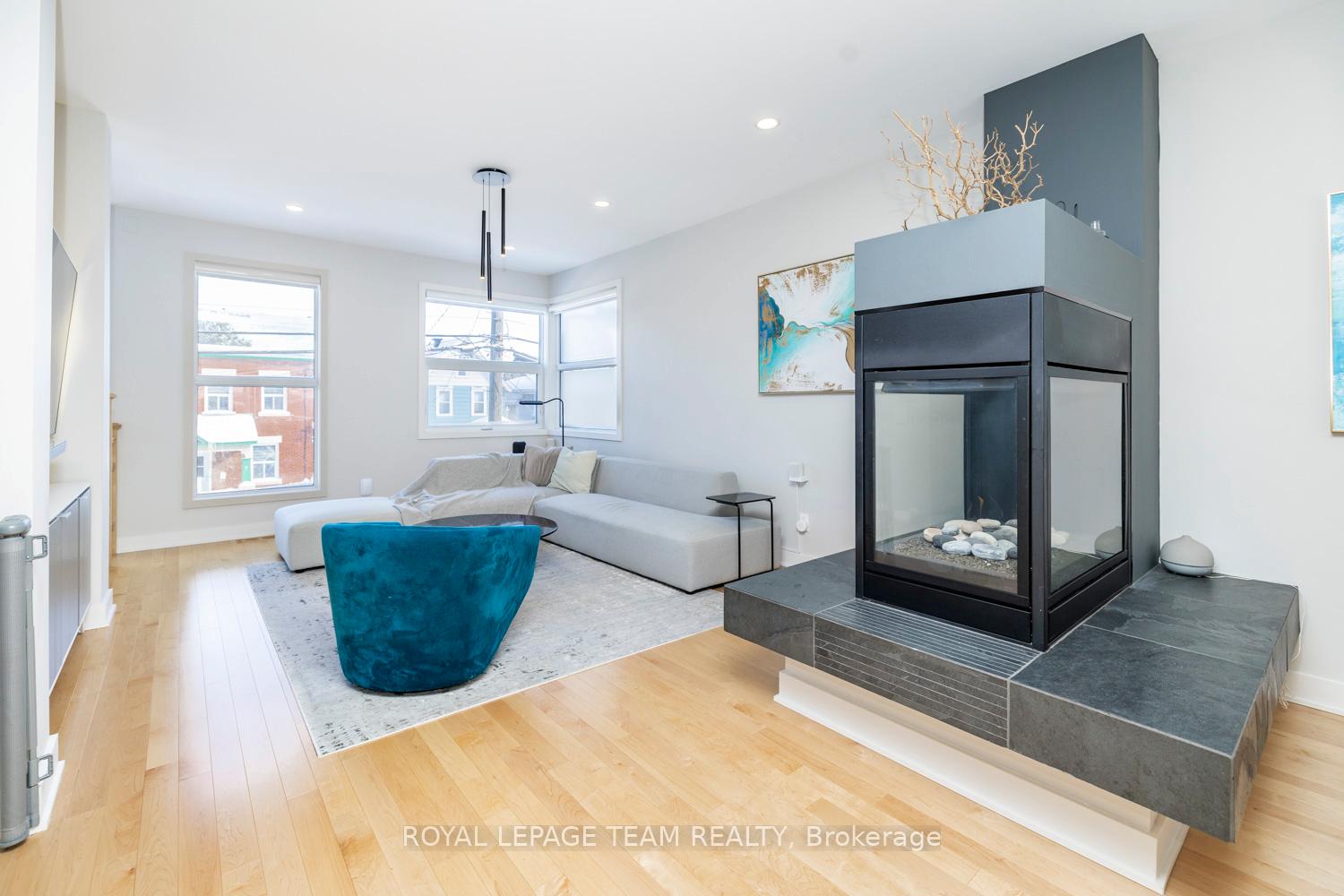 Photo 16 of 8 Champagne Avenue S, Ottawa, West Centre Town — HOMEH