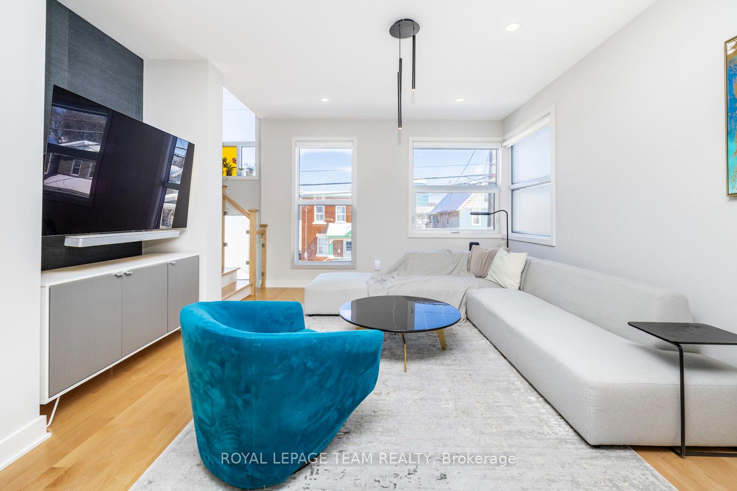 Photo 22 of 8 Champagne Avenue S, Ottawa, West Centre Town — HOMEH