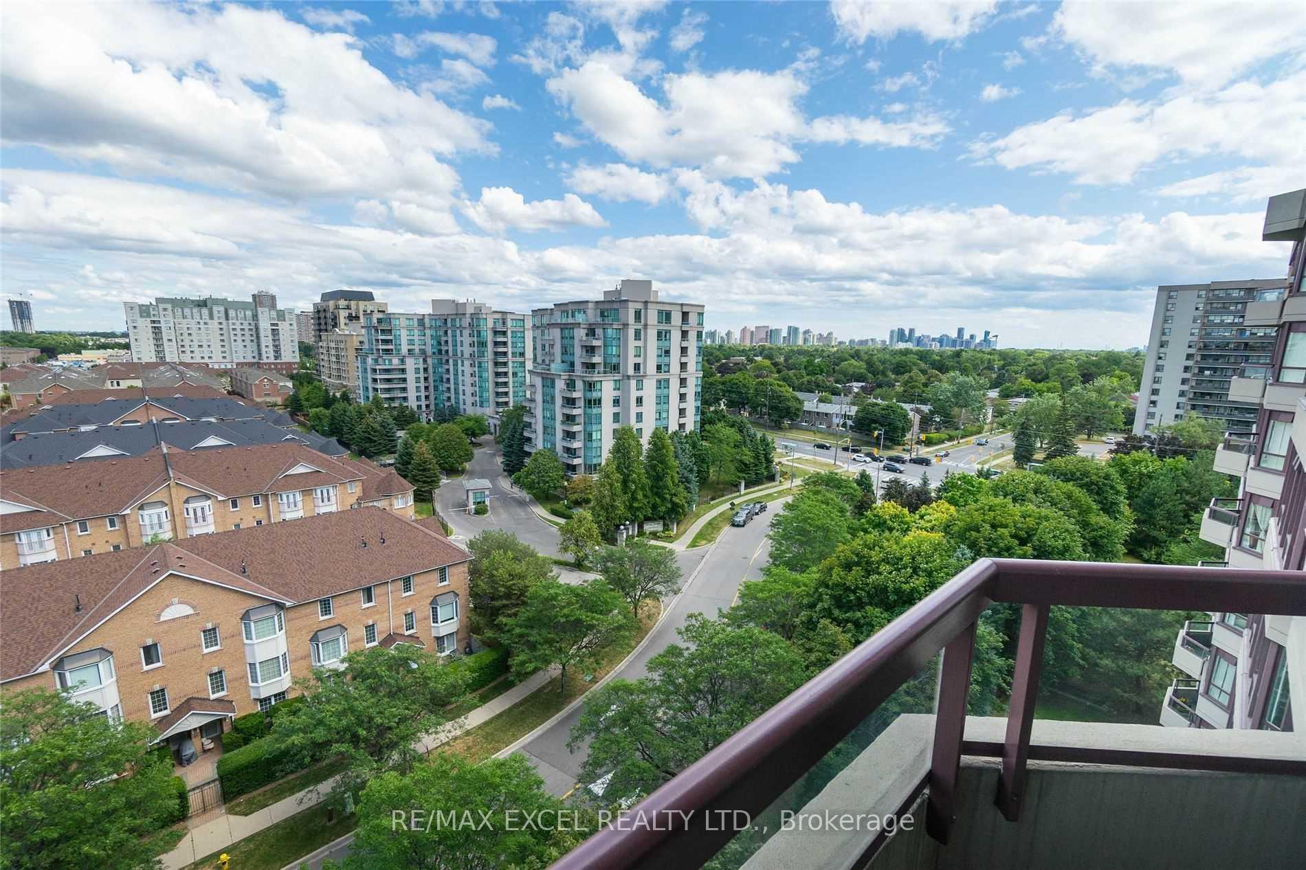 Photo 12 of Unit Ph203, 81 Townsgate Drive, Vaughan, Crestwood-Springfarm-Yorkhill — HOMEH