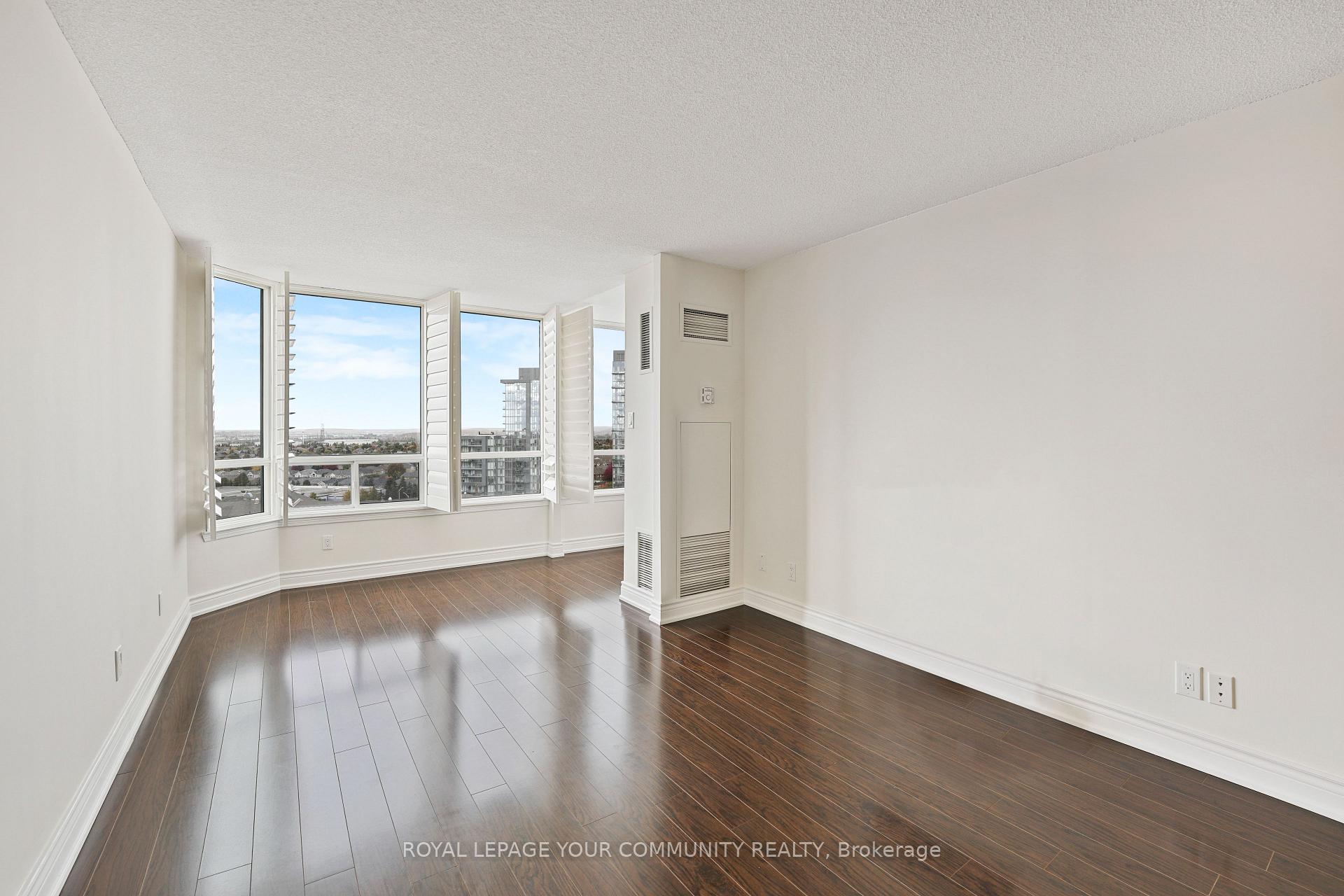 Photo 5 of Unit 1508, 120 Promenade Circle, Vaughan, Brownridge — HOMEH