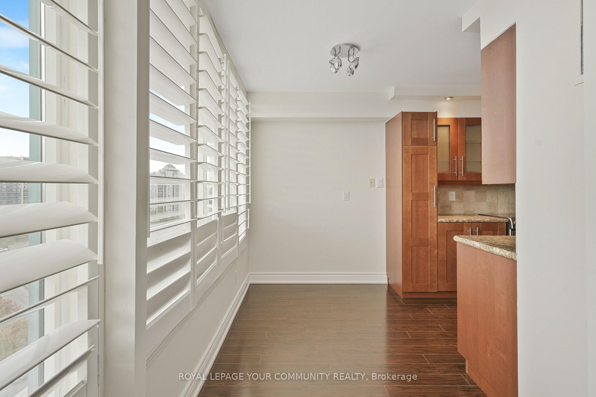 Photo 9 of Unit 1508, 120 Promenade Circle, Vaughan, Brownridge — HOMEH