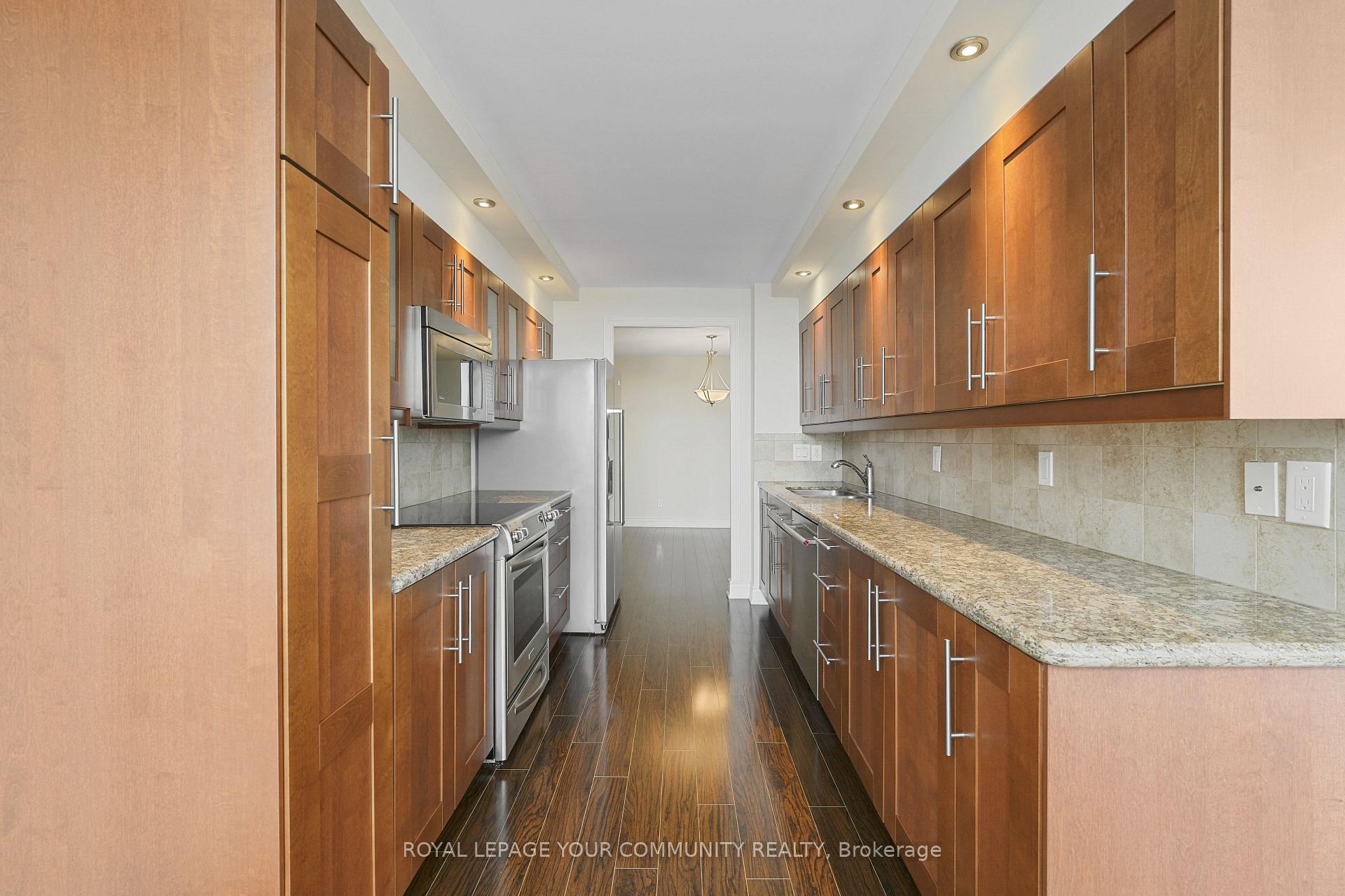 Photo 10 of Unit 1508, 120 Promenade Circle, Vaughan, Brownridge — HOMEH
