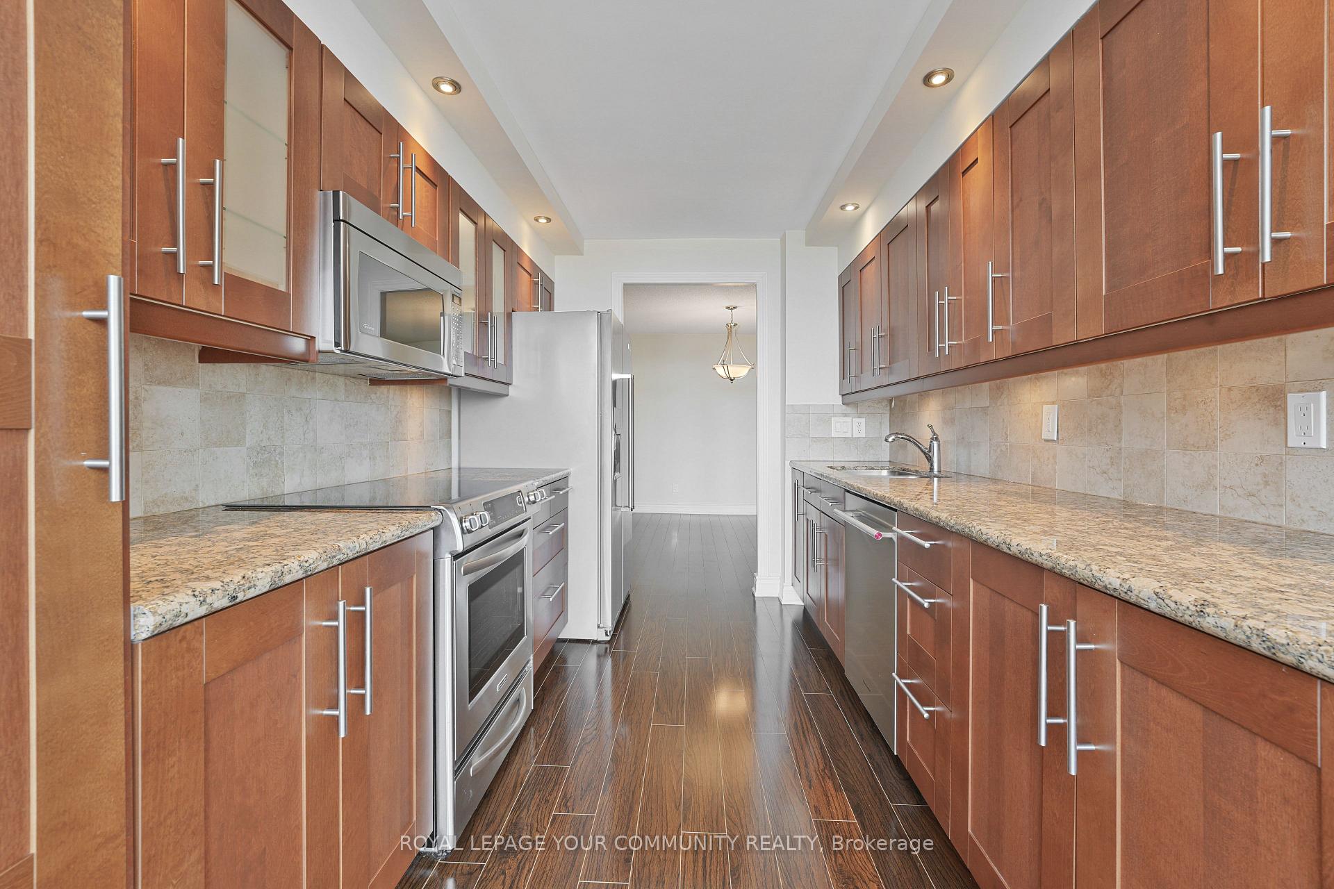 Photo 15 of Unit 1508, 120 Promenade Circle, Vaughan, Brownridge — HOMEH