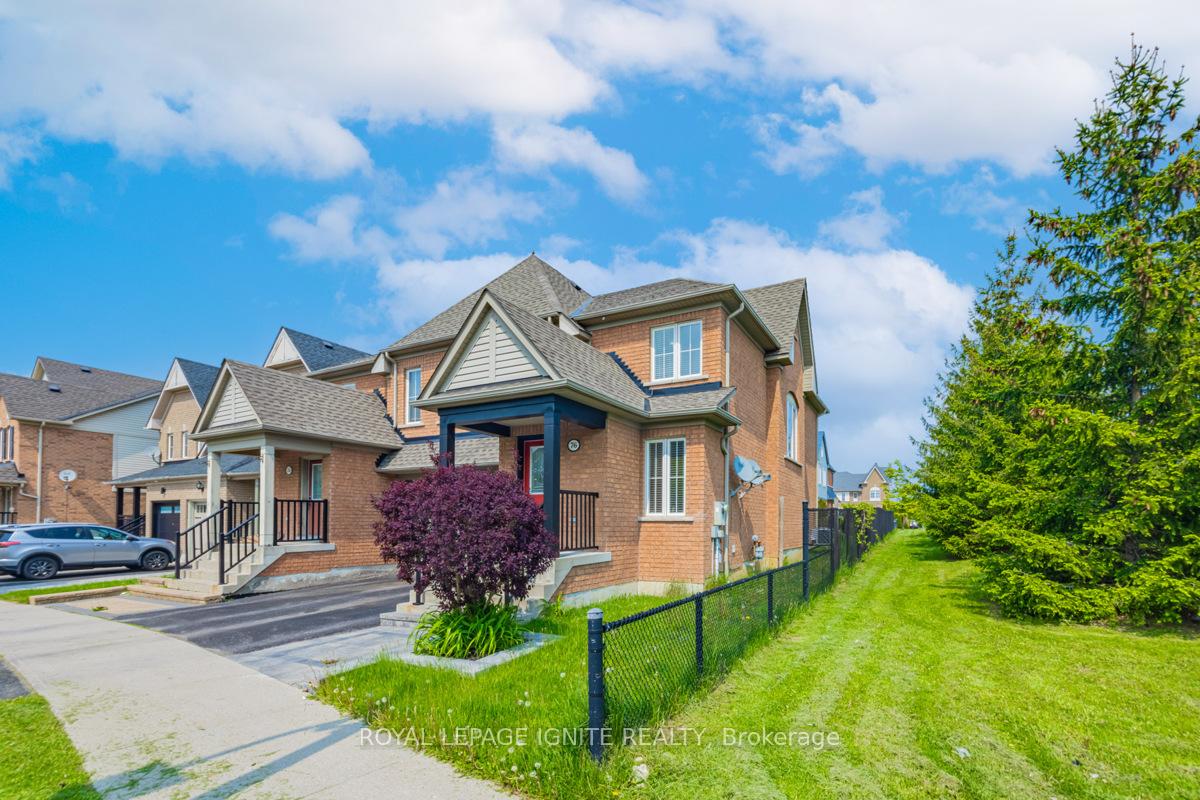 Photo 4 of 76 Tansley Crescent, Ajax, Northeast Ajax — HOMEH