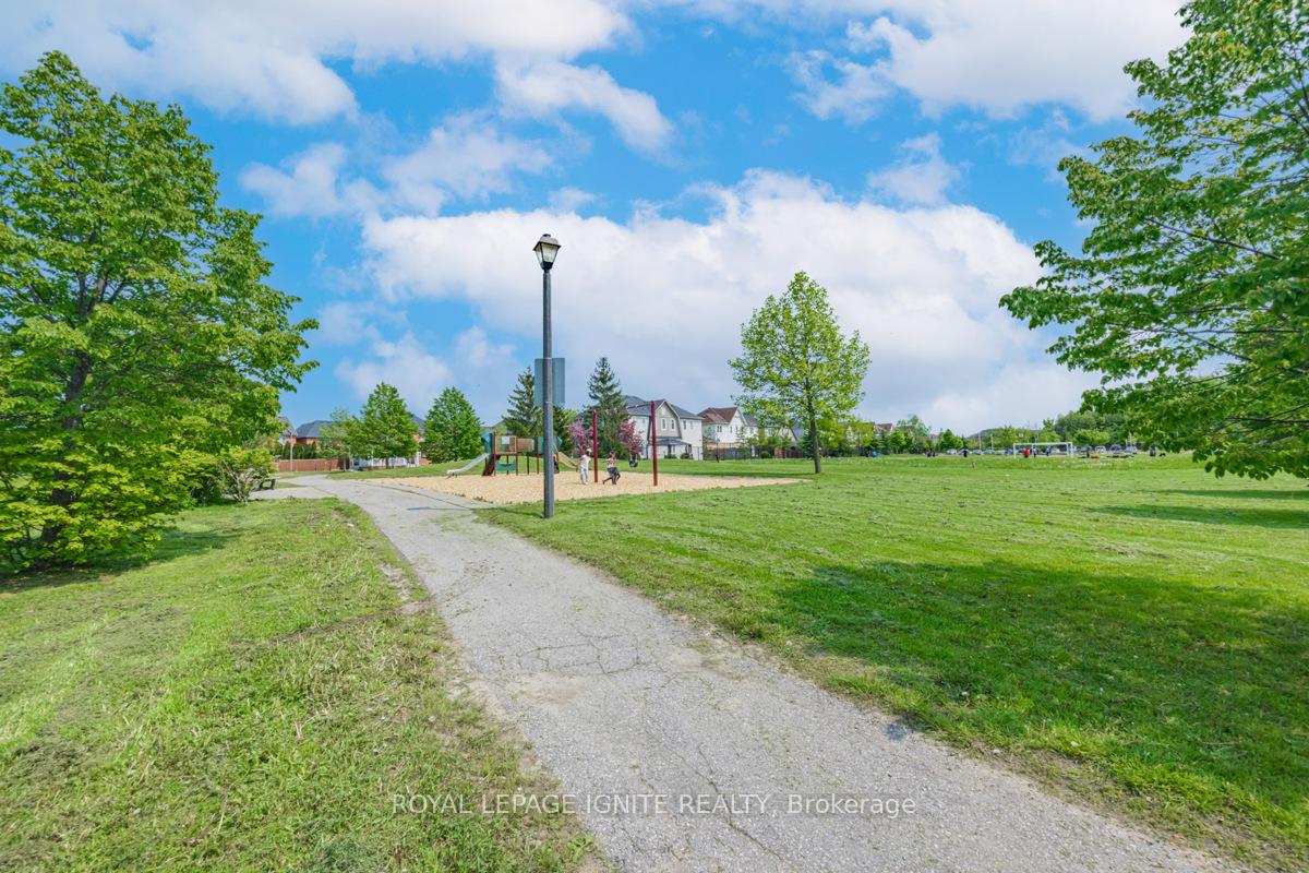 Photo 27 of 76 Tansley Crescent, Ajax, Northeast Ajax — HOMEH
