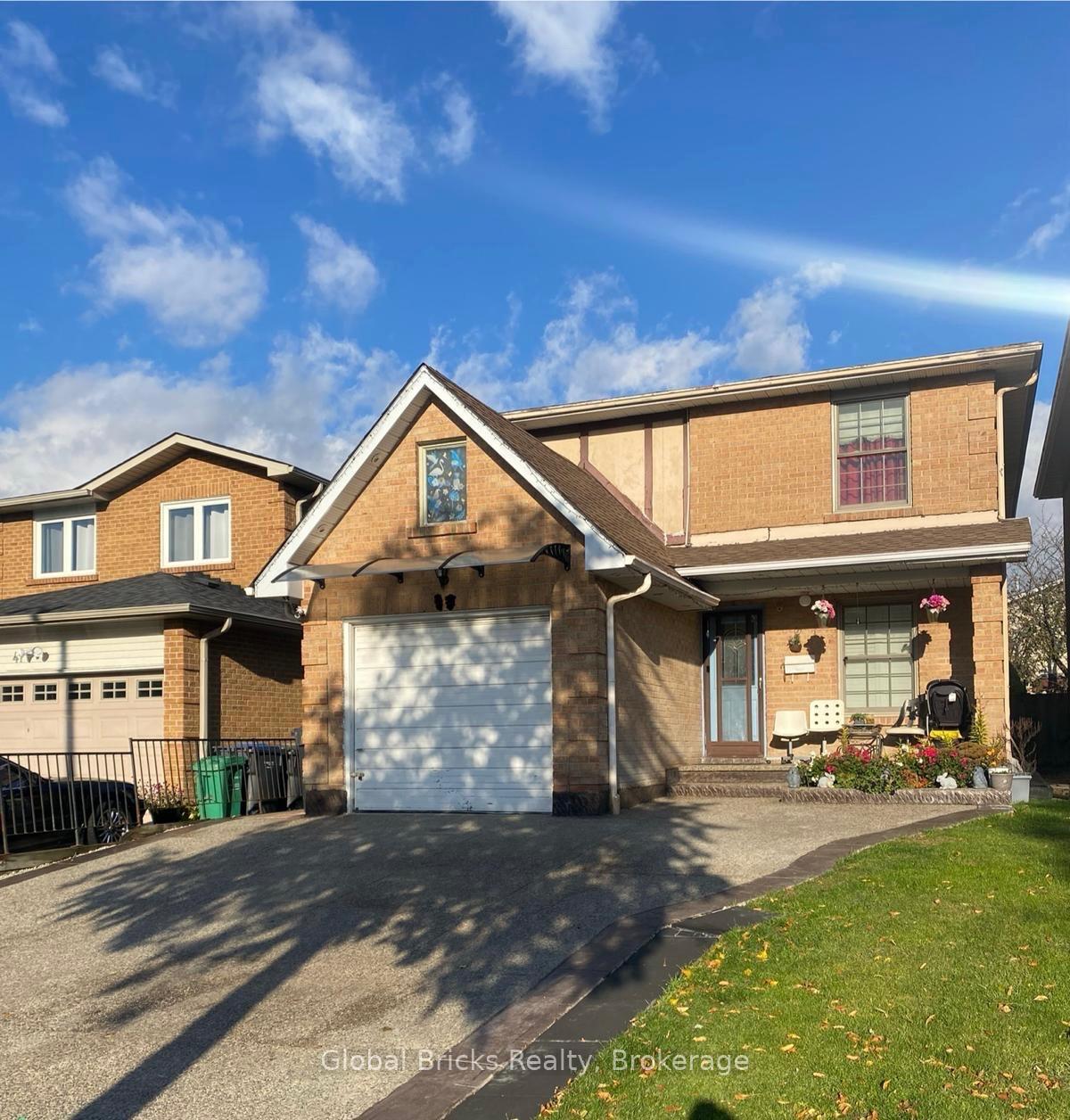 Photo 1 of 39 Langston Drive, Brampton, Madoc — HOMEH
