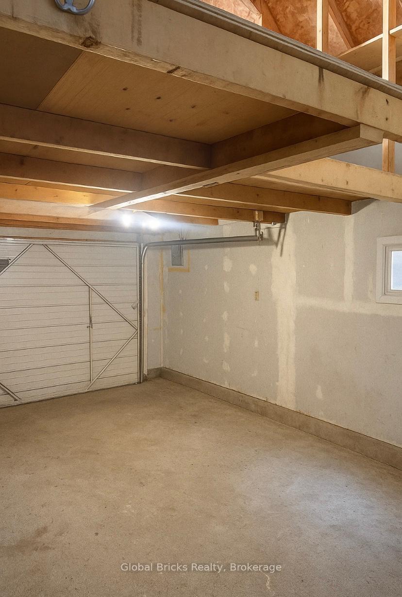 Photo 7 of 39 Langston Drive, Brampton, Madoc — HOMEH