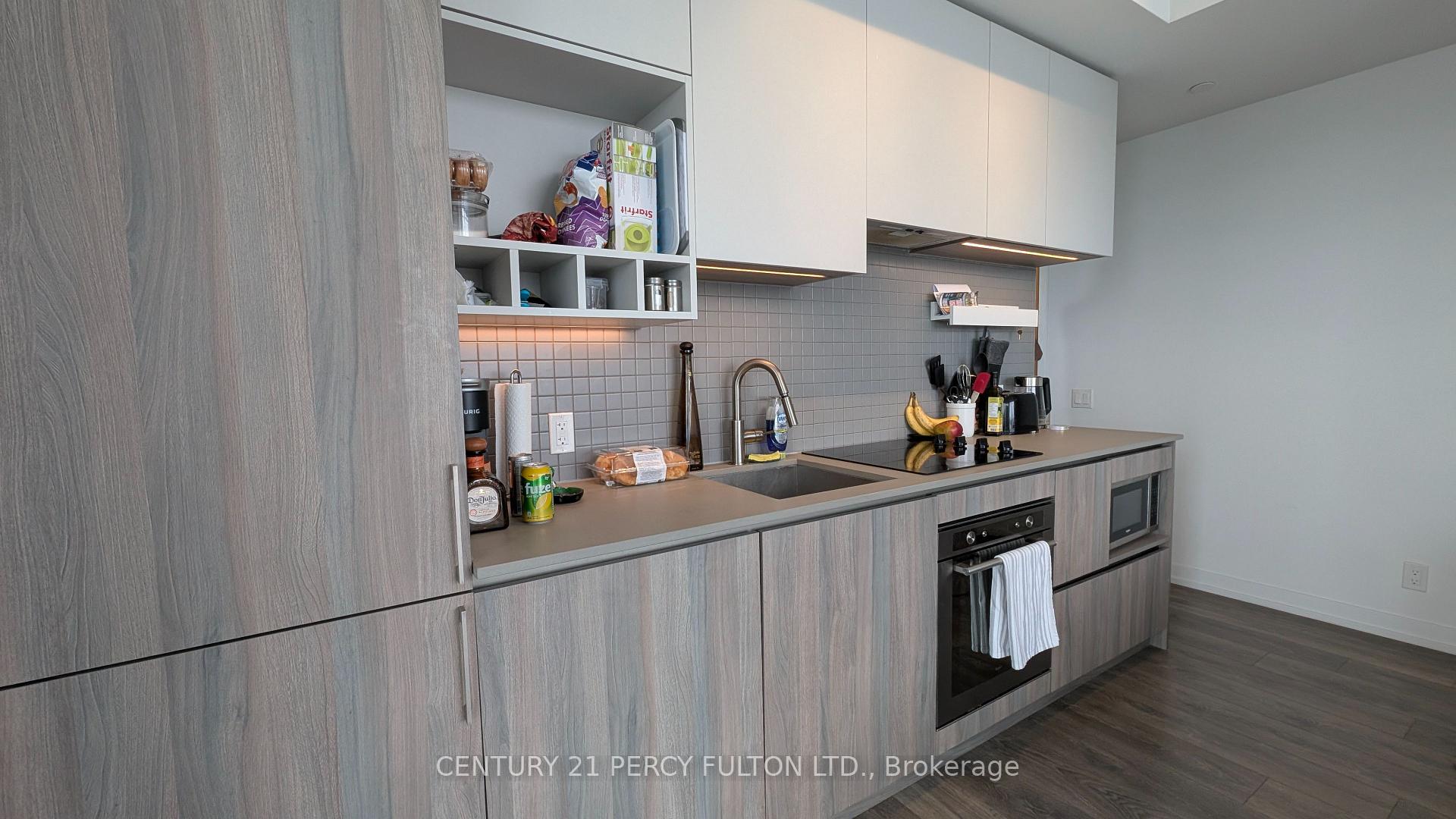 Photo 5 of Unit 4202, 950 Portage Parkway, Vaughan, Vaughan Corporate Centre — HOMEH