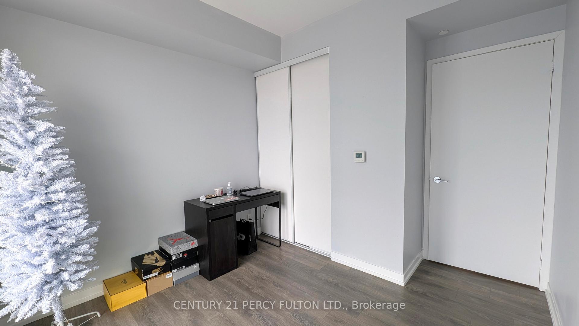 Photo 8 of Unit 4202, 950 Portage Parkway, Vaughan, Vaughan Corporate Centre — HOMEH