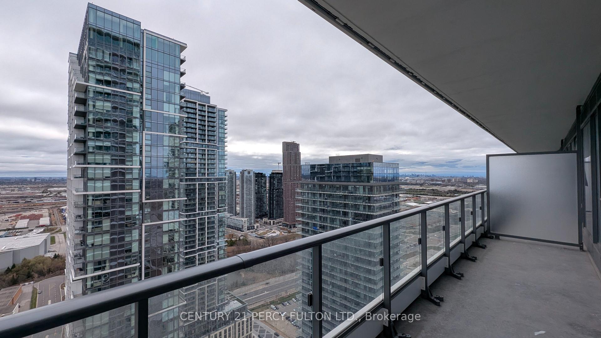 Photo 11 of Unit 4202, 950 Portage Parkway, Vaughan, Vaughan Corporate Centre — HOMEH