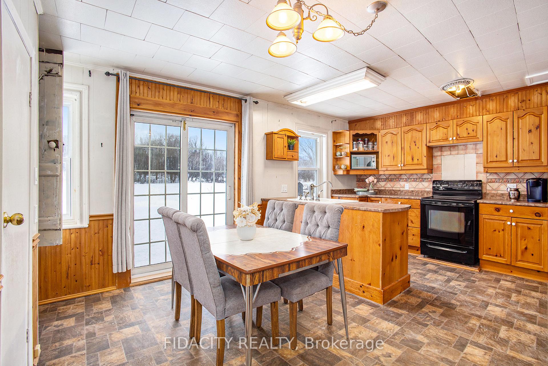 Photo 9 of 5046 Carp Road, Ottawa, Fitzroy Ward (South East) — HOMEH