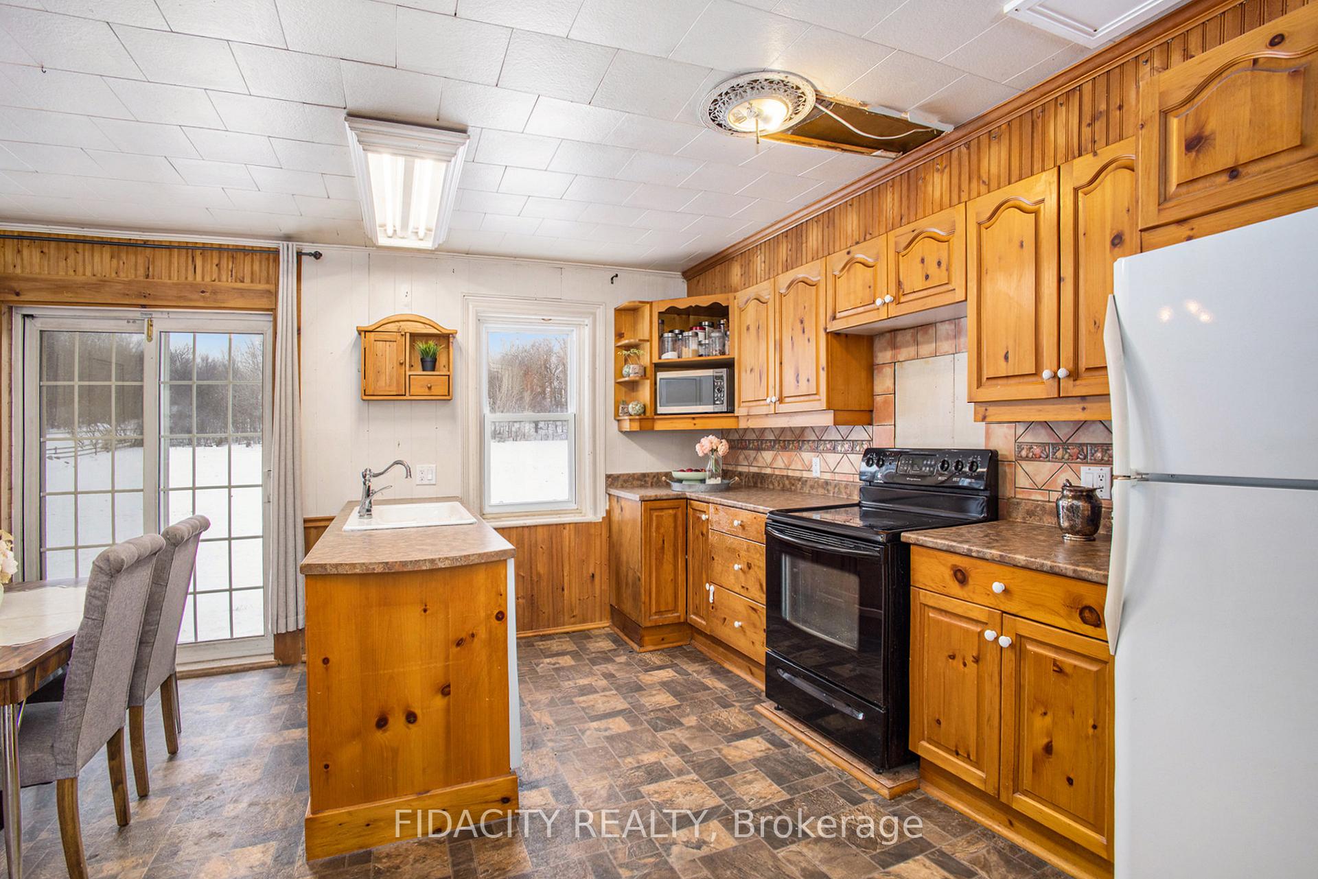Photo 10 of 5046 Carp Road, Ottawa, Fitzroy Ward (South East) — HOMEH