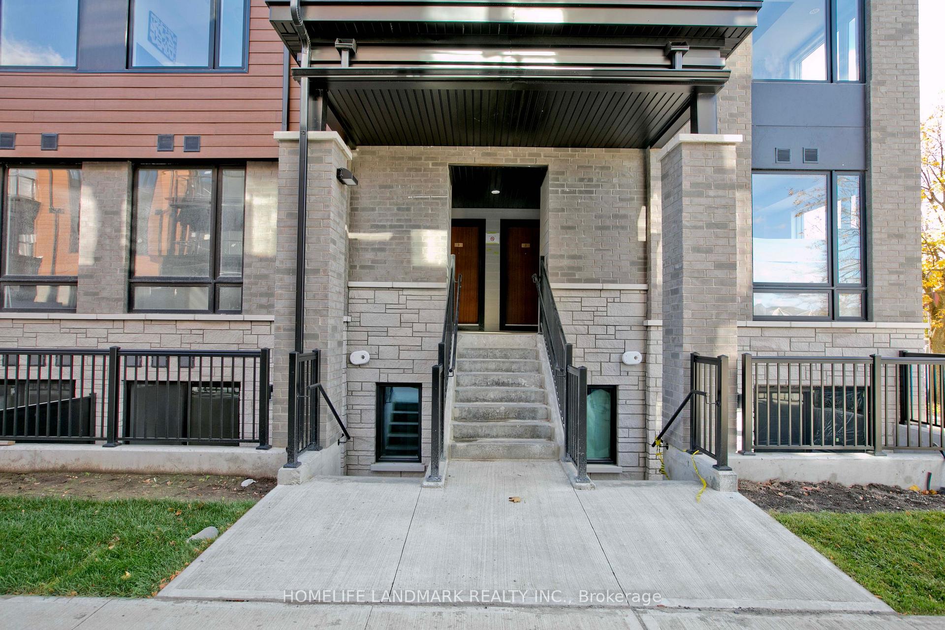 Photo 3 of Unit 3, 117 Marydale Street, Markham, Middlefield — HOMEH