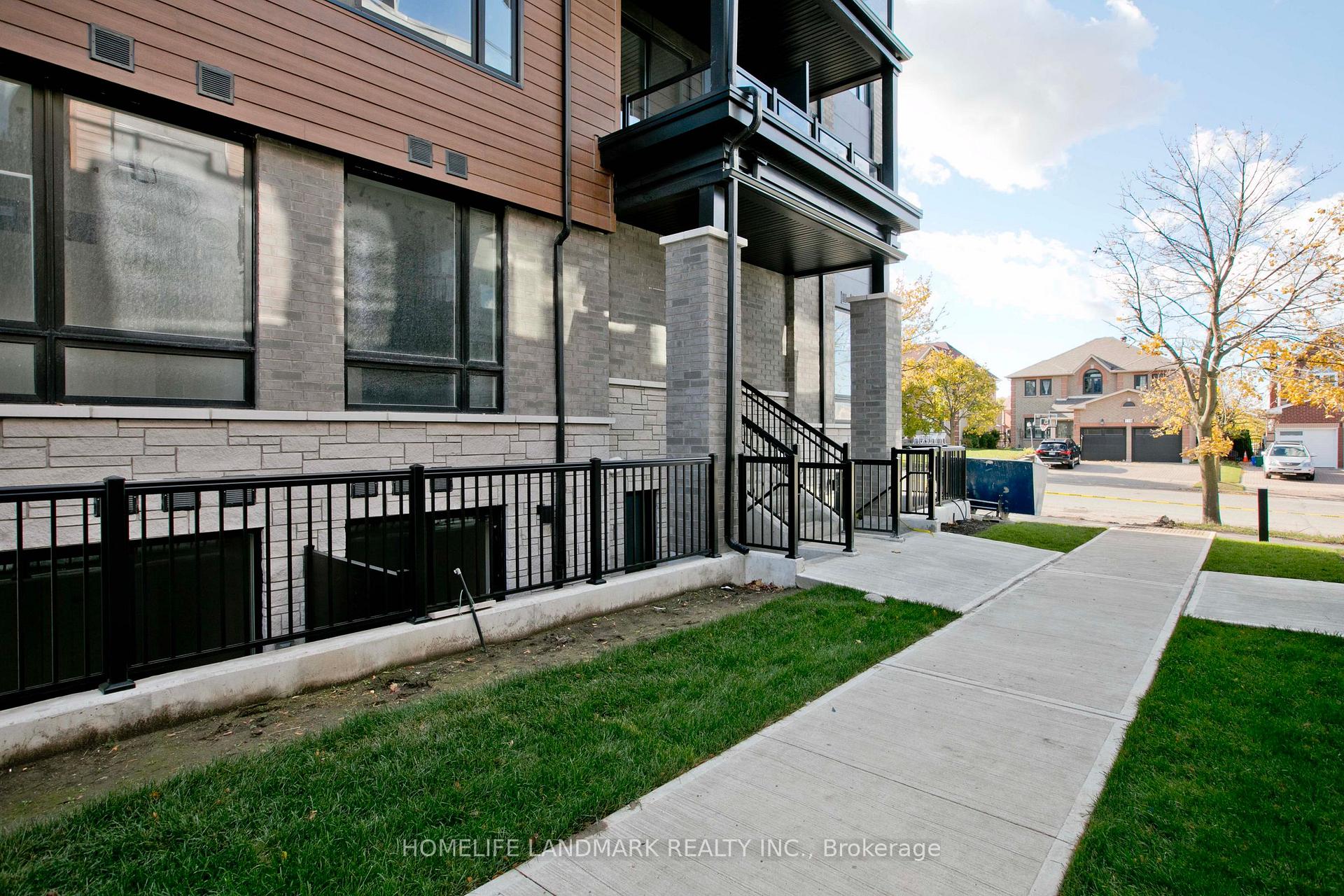 Photo 5 of Unit 3, 117 Marydale Street, Markham, Middlefield — HOMEH