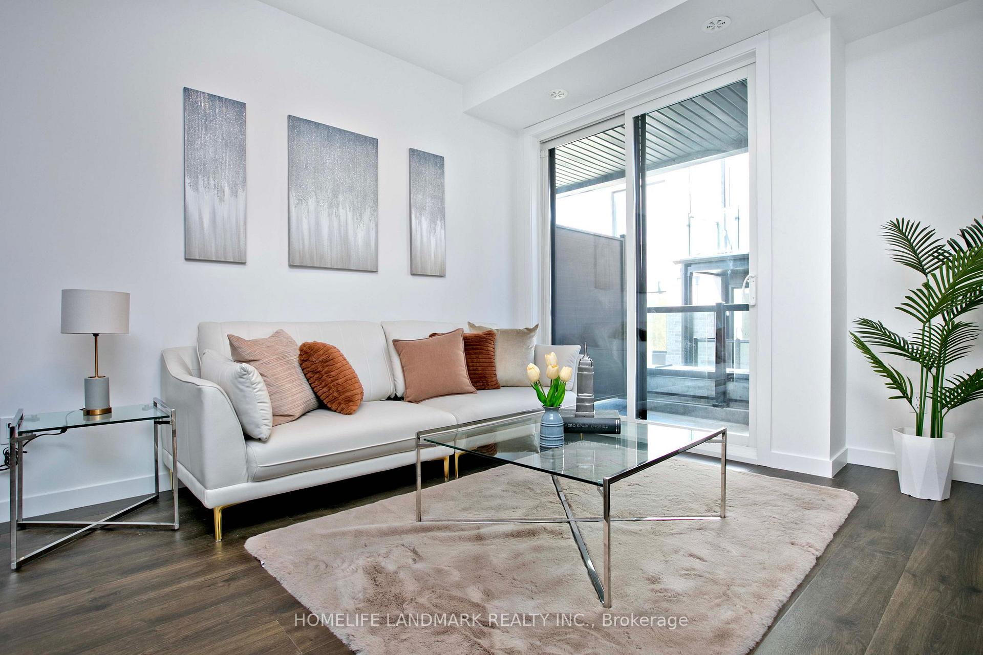 Photo 6 of Unit 3, 117 Marydale Street, Markham, Middlefield — HOMEH